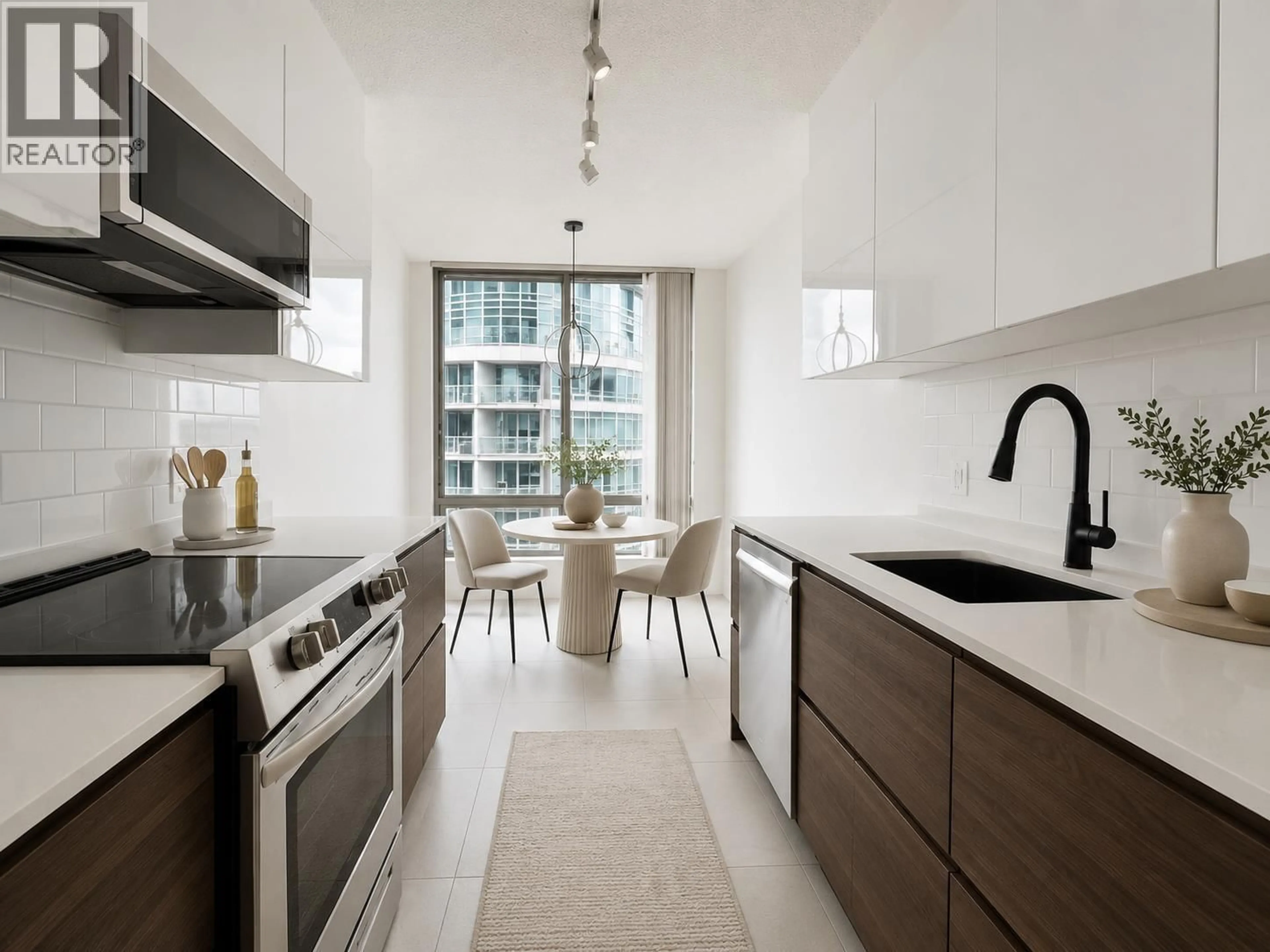 Unknown for 3206 - 1200 GEORGIA STREET, Vancouver British Columbia V6E4R2