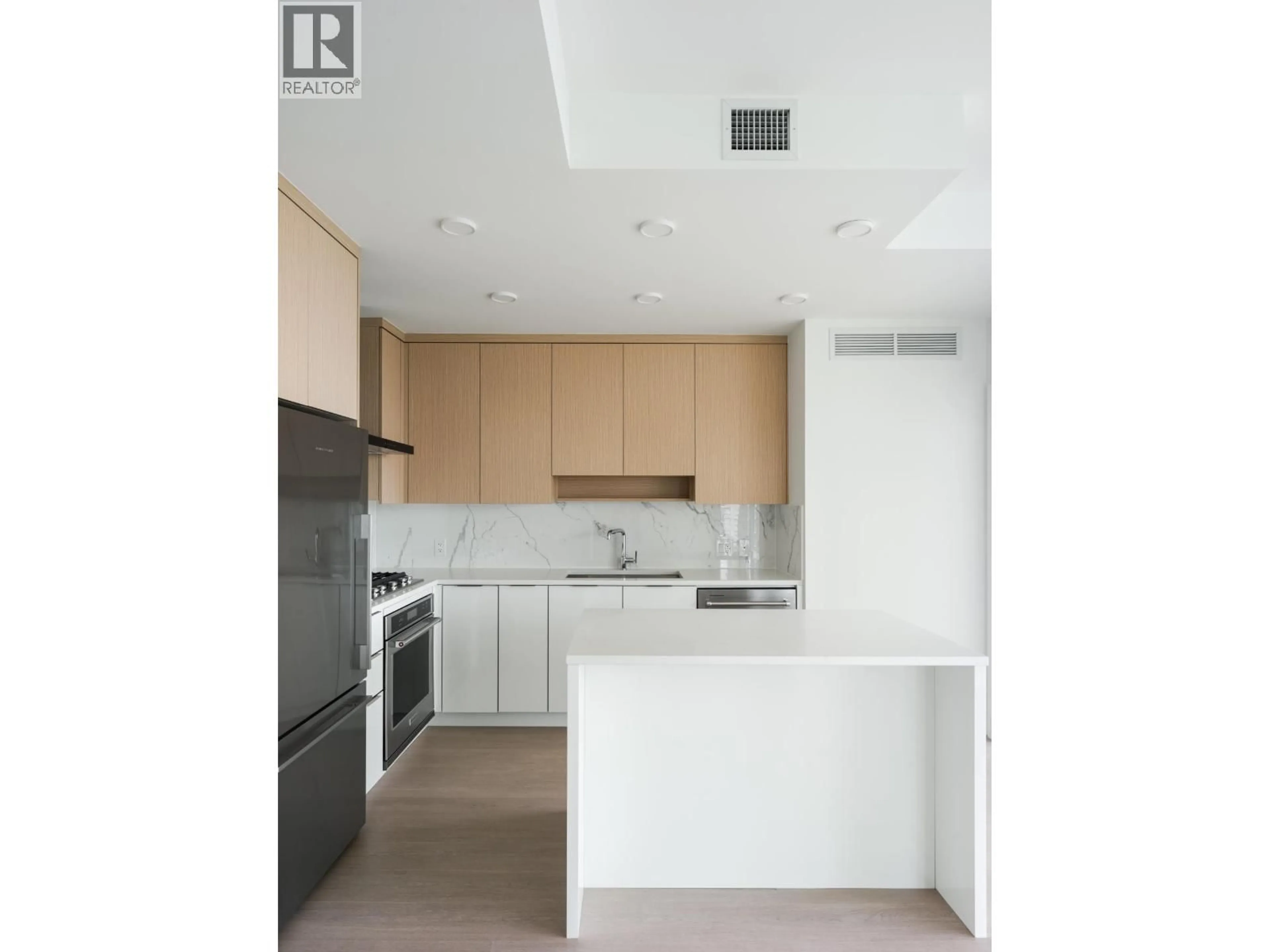 Standard kitchen, unknown for 2108 - 699 WHITING WAY, Coquitlam British Columbia V3J0N7