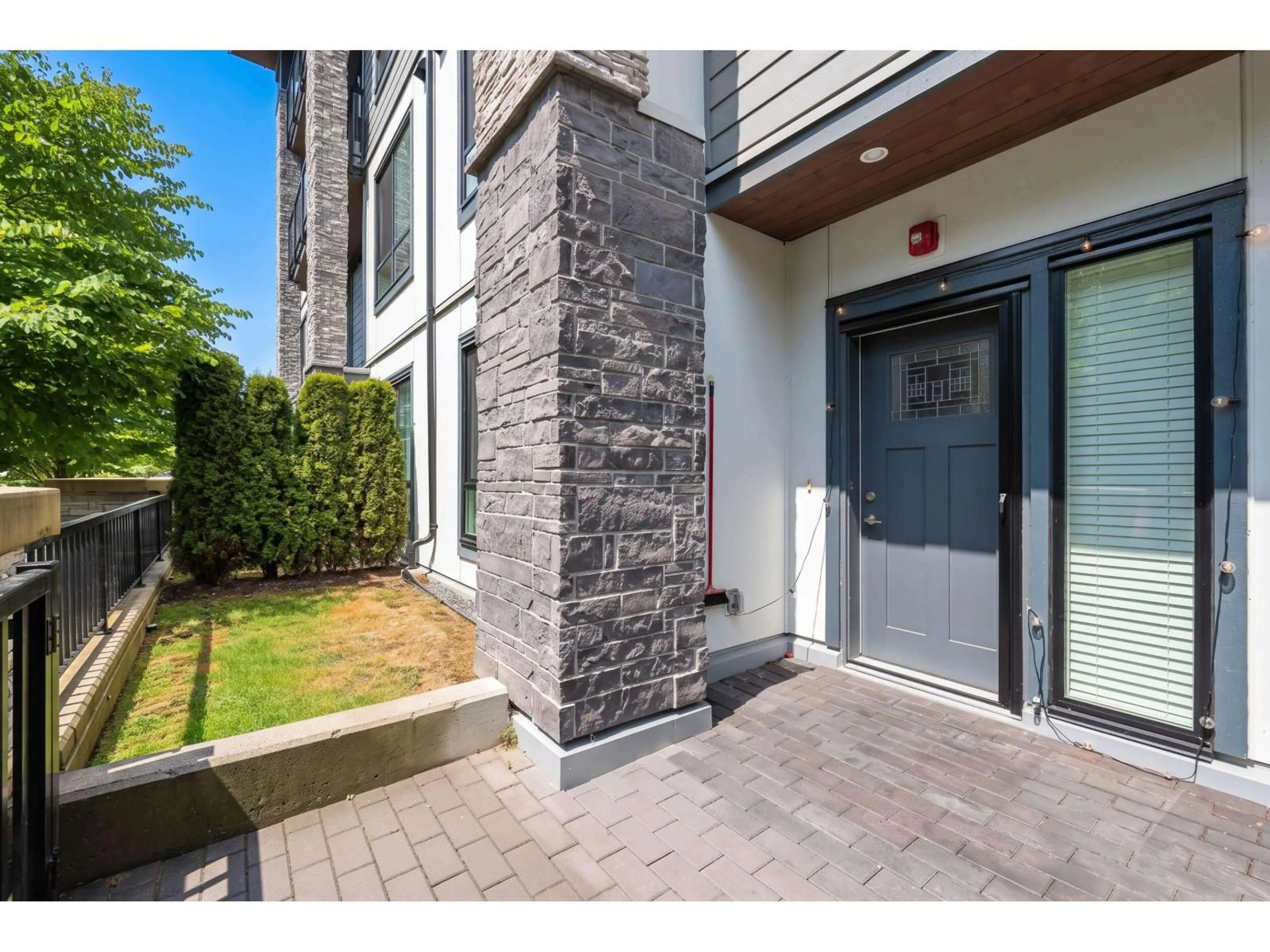 Unknown for 116 - 15351 101 AVENUE, Surrey British Columbia V3R0G2