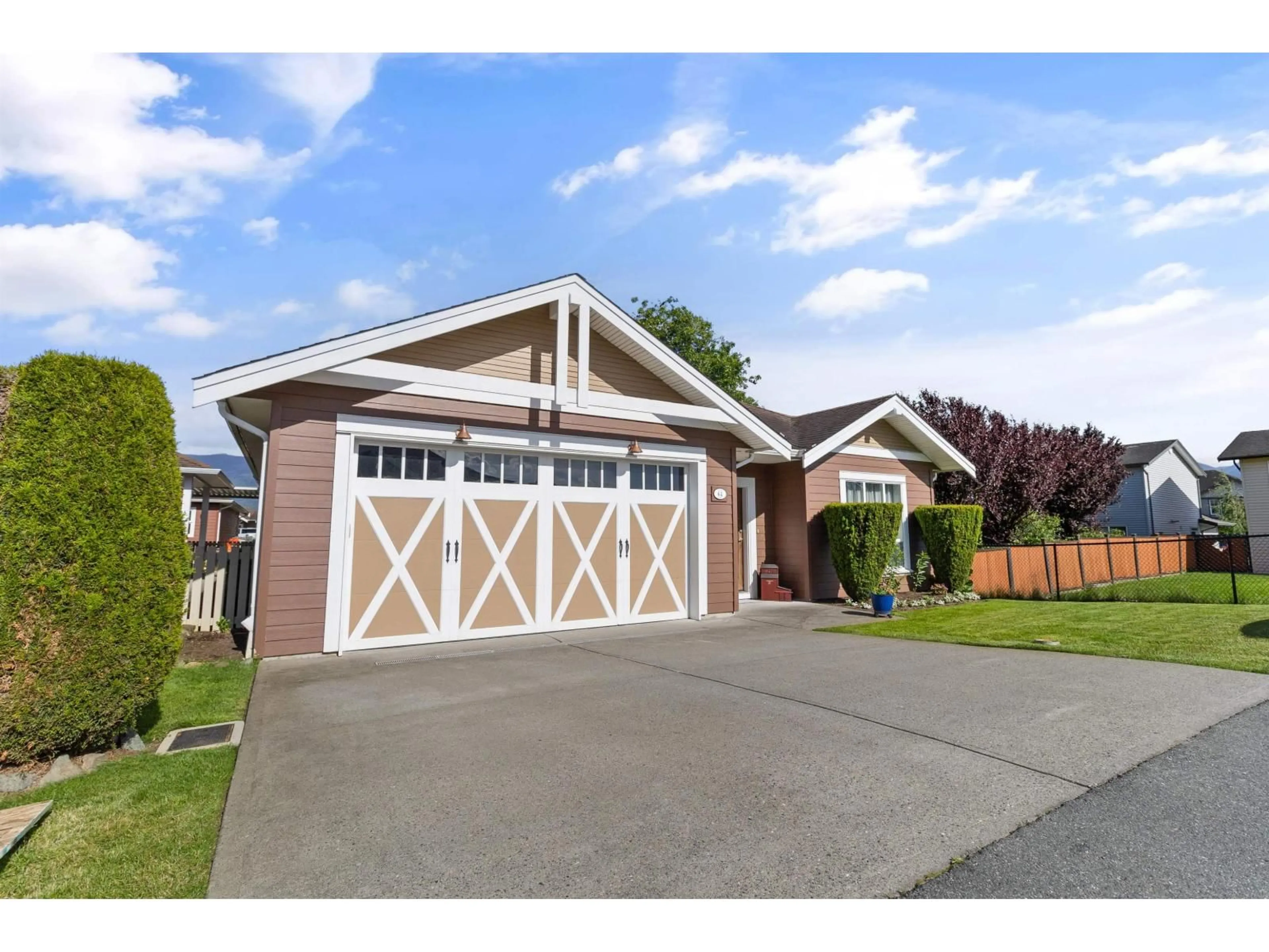 Indoor garage for 64 - 7600 CHILLIWACK RIVER ROAD, Chilliwack British Columbia V2R3Z6