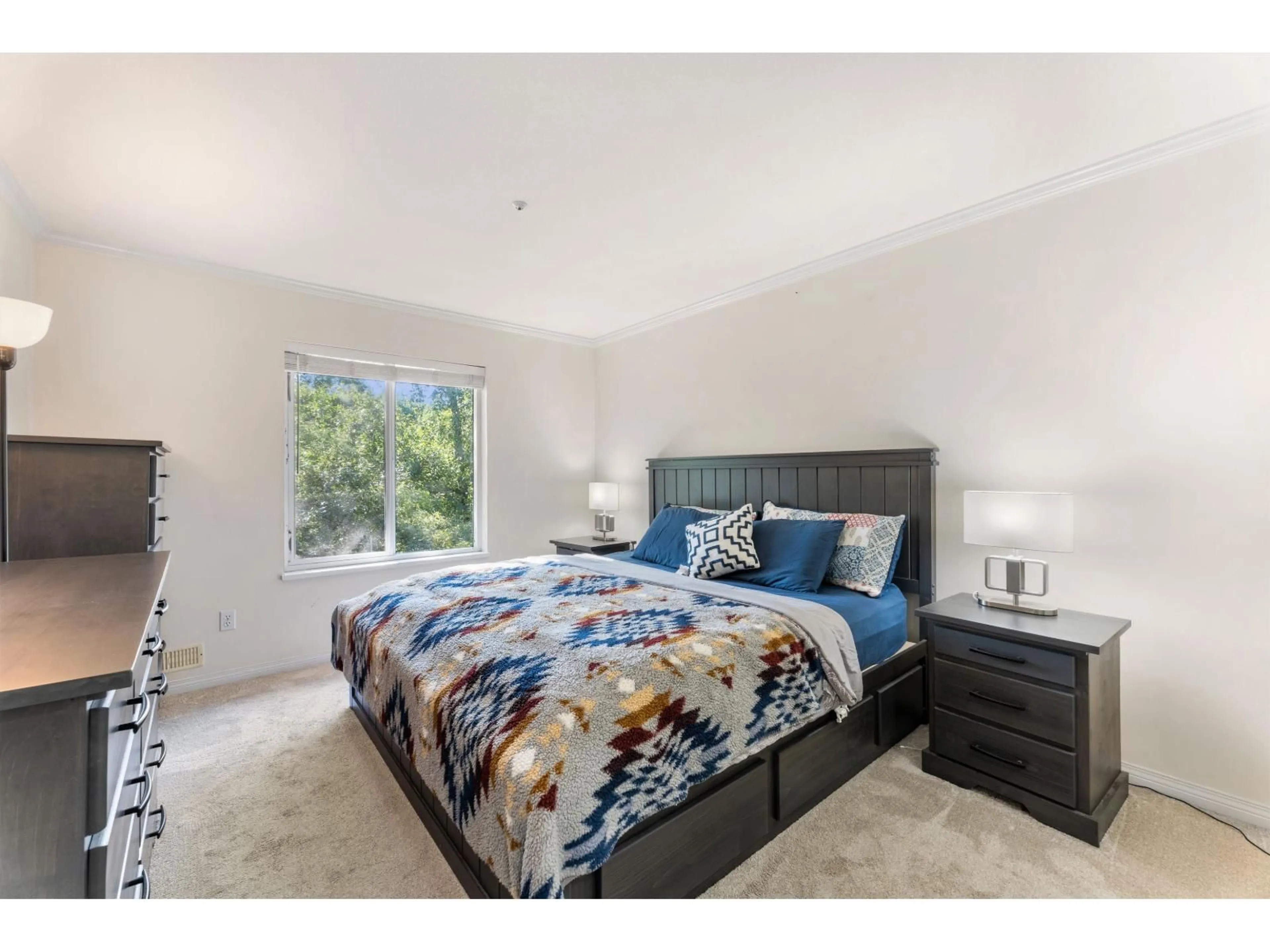 Bedroom with bed, unknown for 406 - 12155 75A AVENUE, Surrey British Columbia V3W1B9