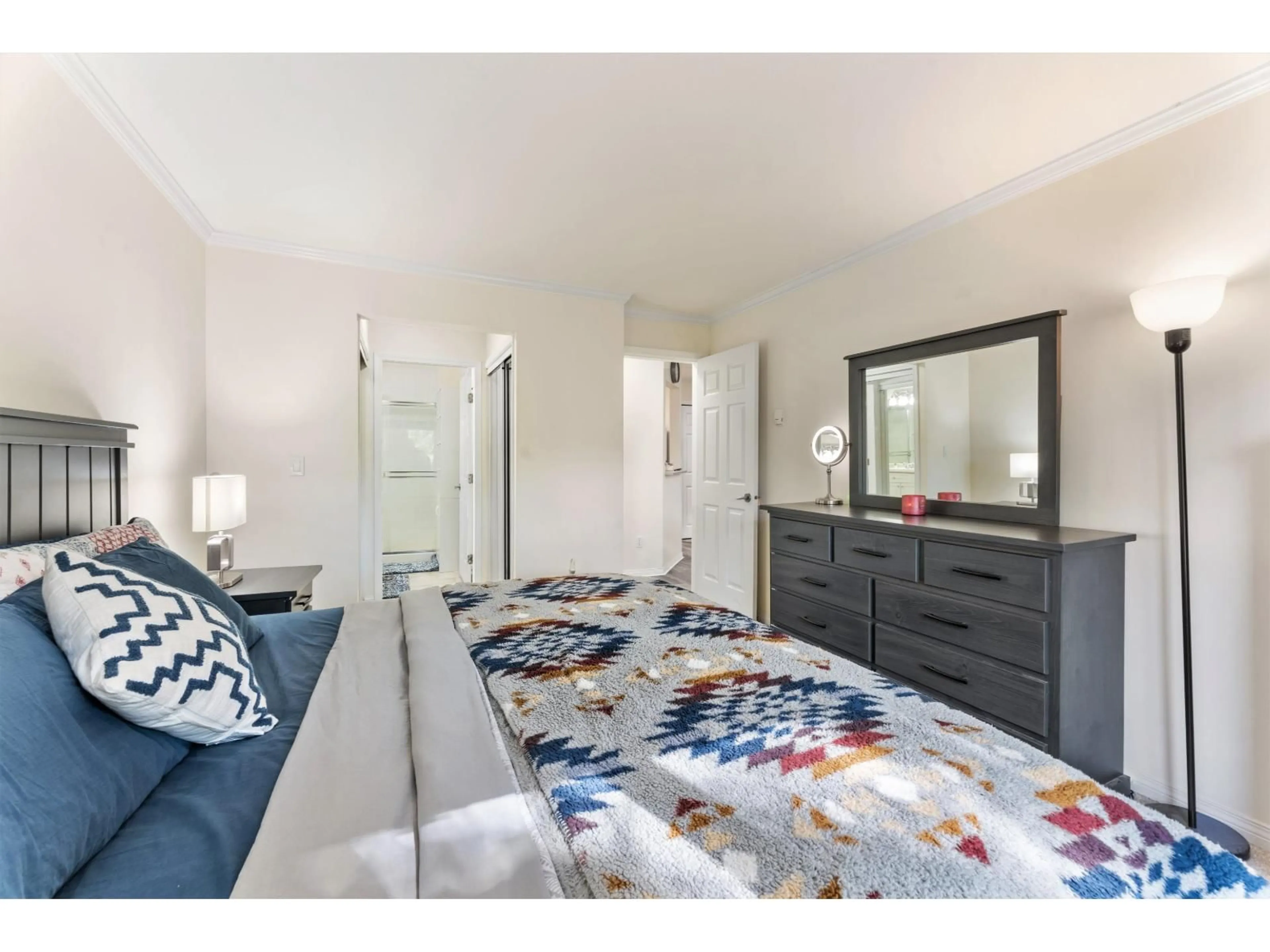 A pic of a room for 406 - 12155 75A AVENUE, Surrey British Columbia V3W1B9