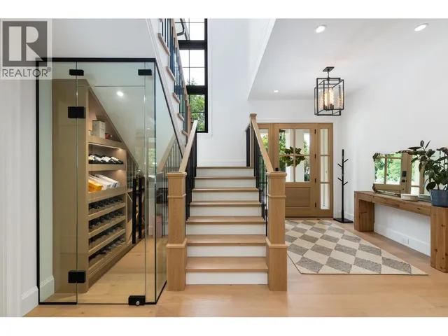 4597 WOODGREEN DRIVE, West Vancouver 5