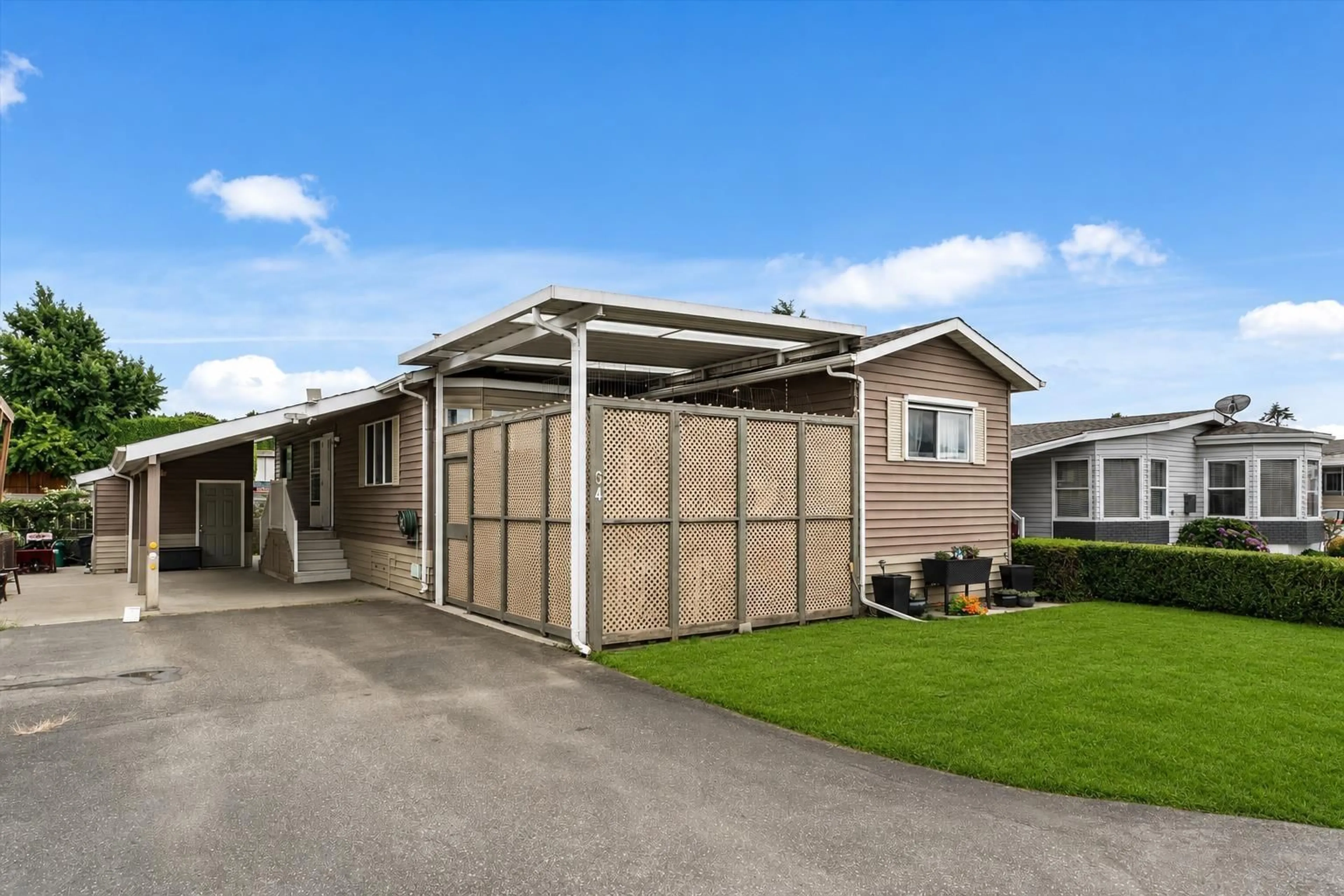 Home with vinyl exterior material, street for 64 - 9055 ASHWELL ROAD, Chilliwack British Columbia V2P7S6