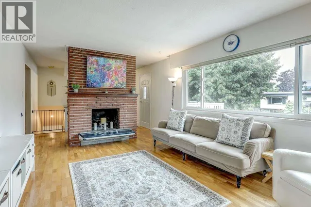 12547 BLACKSTOCK STREET, Maple Ridge 5