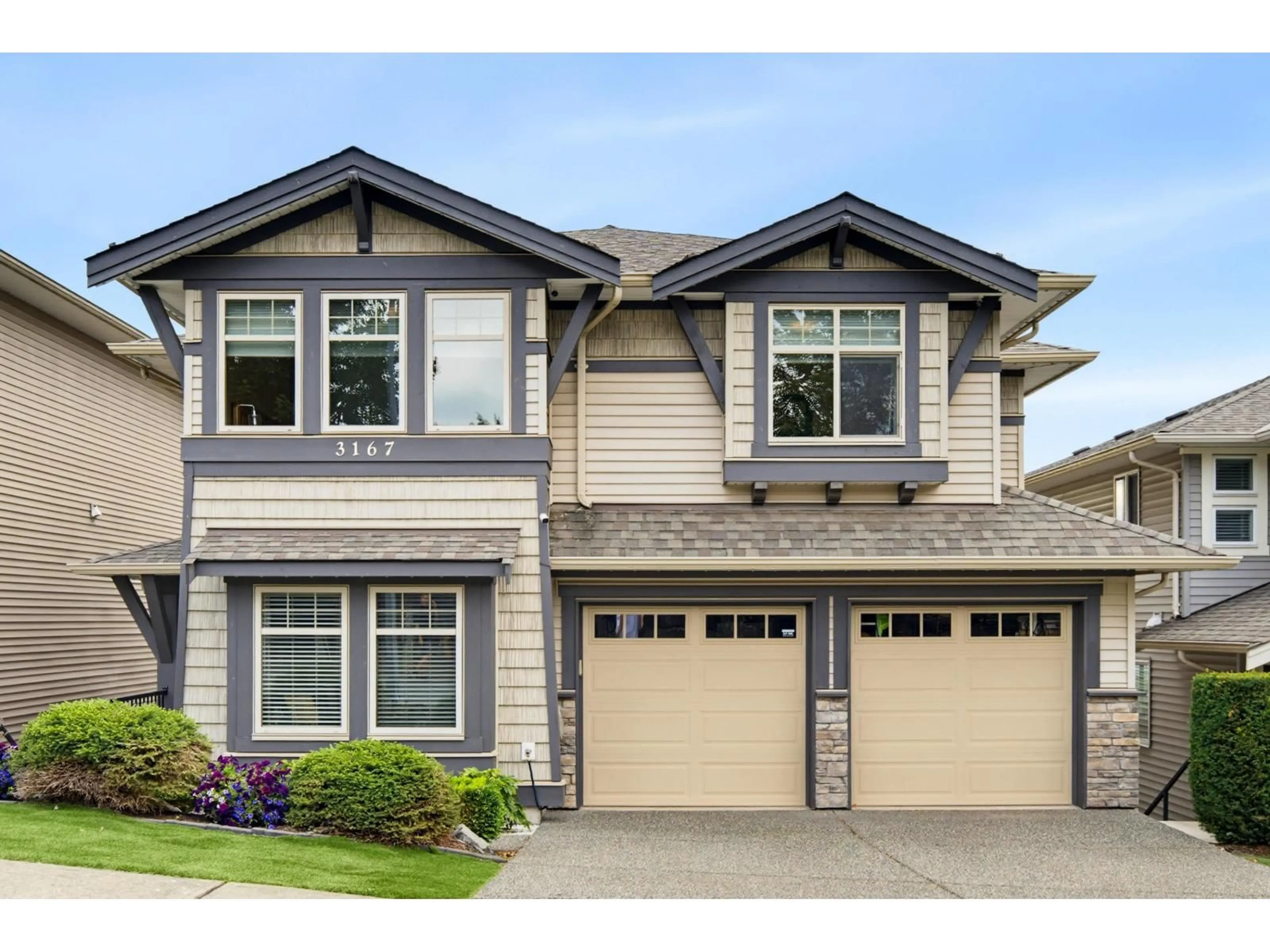 Home with vinyl exterior material, street for 3167 LUKIV TERRACE, Abbotsford British Columbia V2S0E5