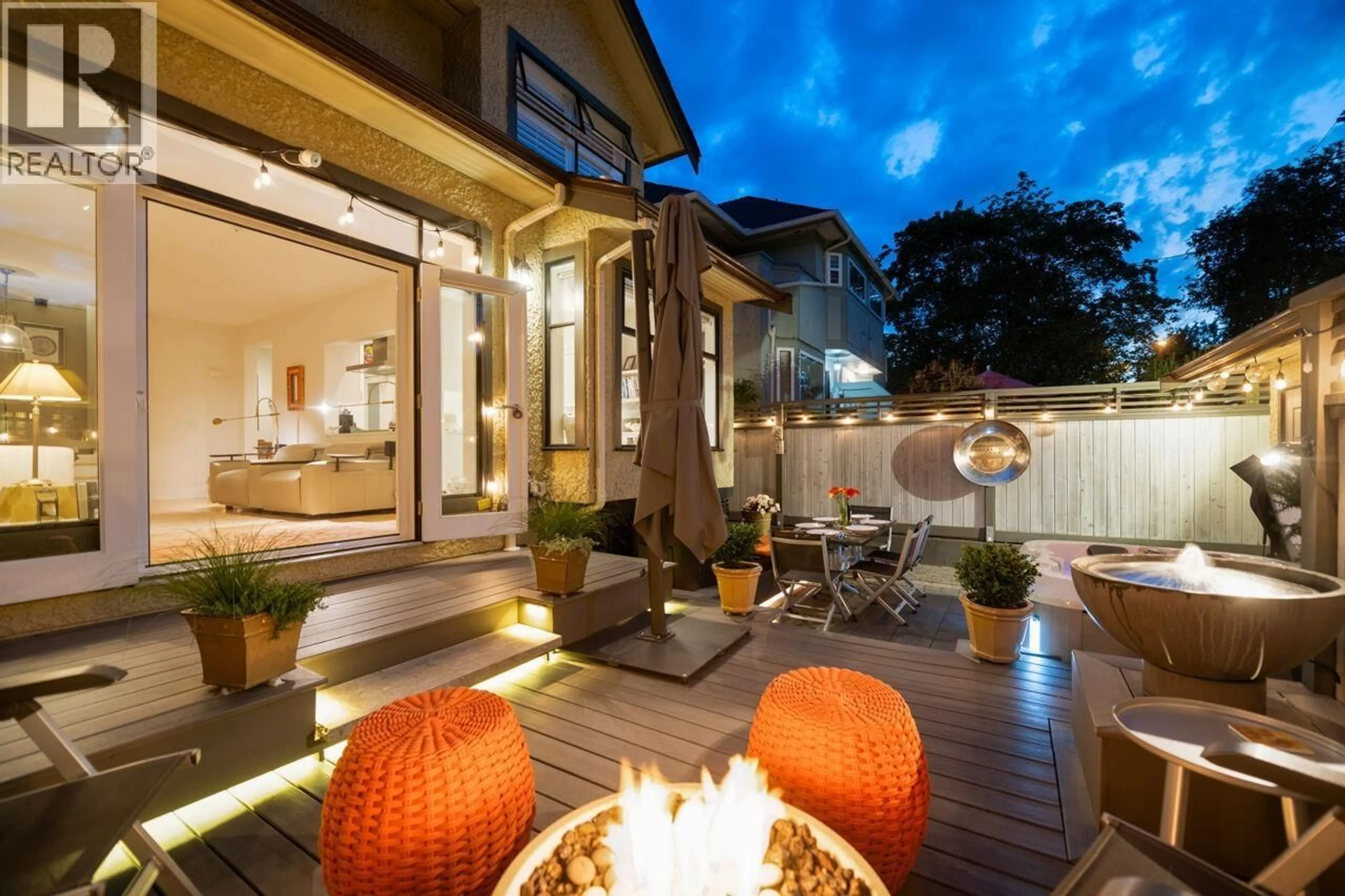 Patio, street for 1989 13TH AVENUE, Vancouver British Columbia V6H2H5