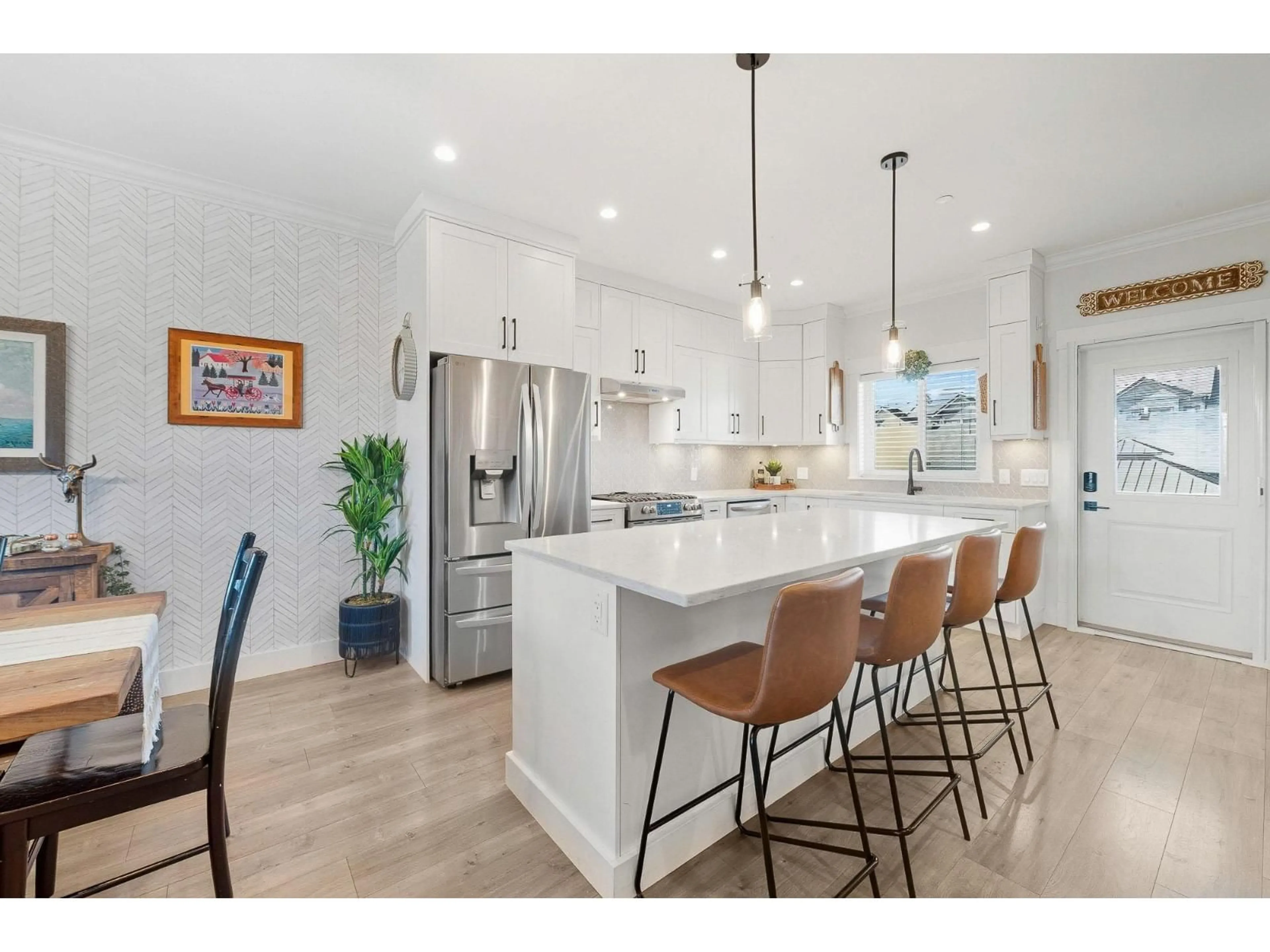Open concept kitchen, unknown for 8689 CEDAR STREET, Mission British Columbia V4S0E3