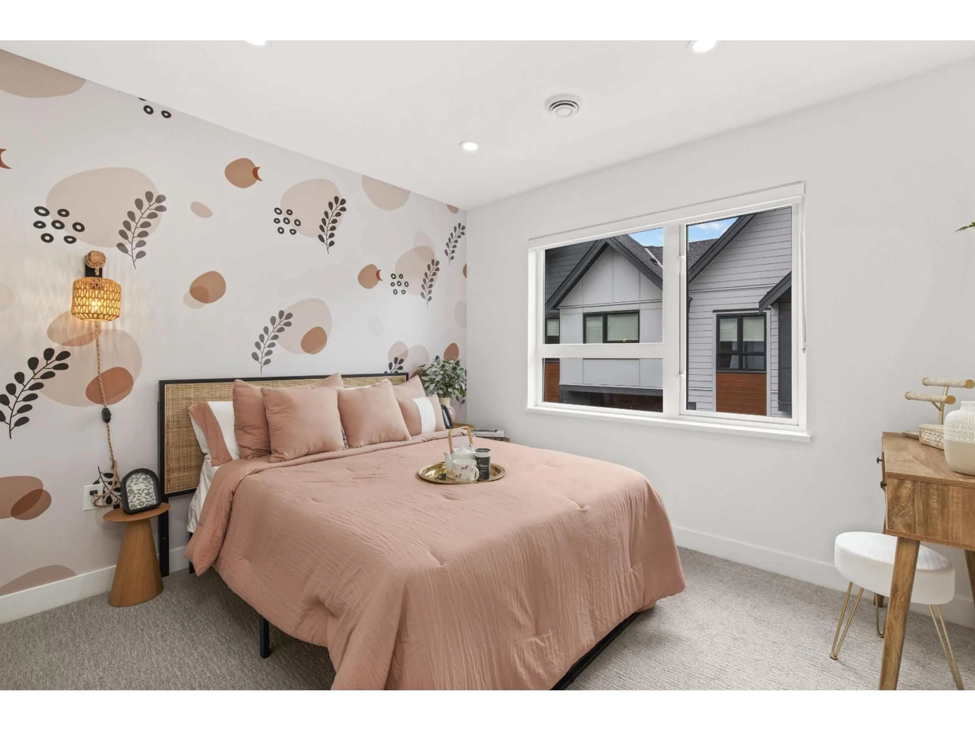 Bedroom with bed, unknown for 16 - 1959 165A STREET, Surrey British Columbia V3Z1K3