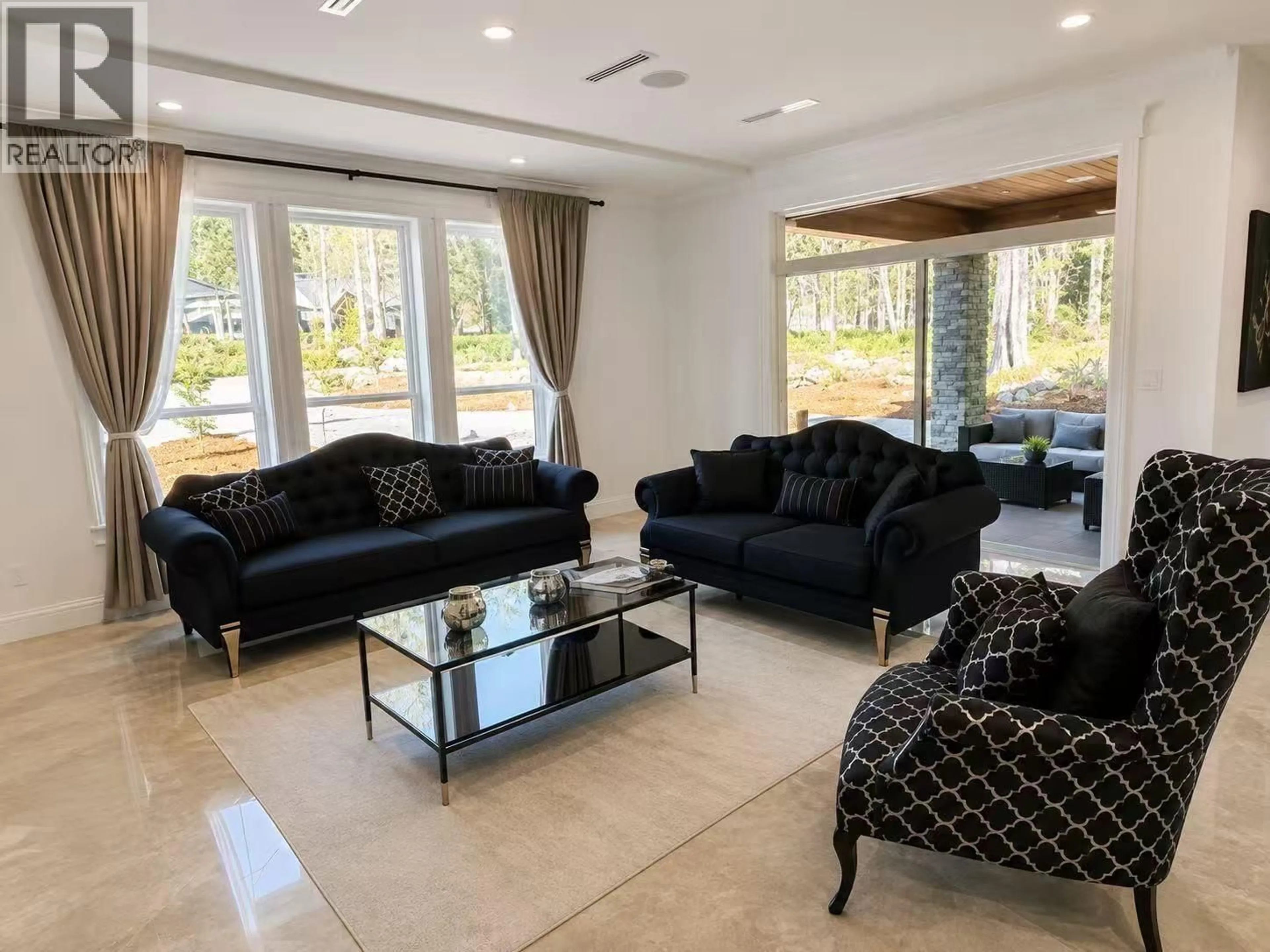 Living room with furniture, unknown for 1 - 1102 LARGO ROAD, Roberts Creek British Columbia V0N2W2