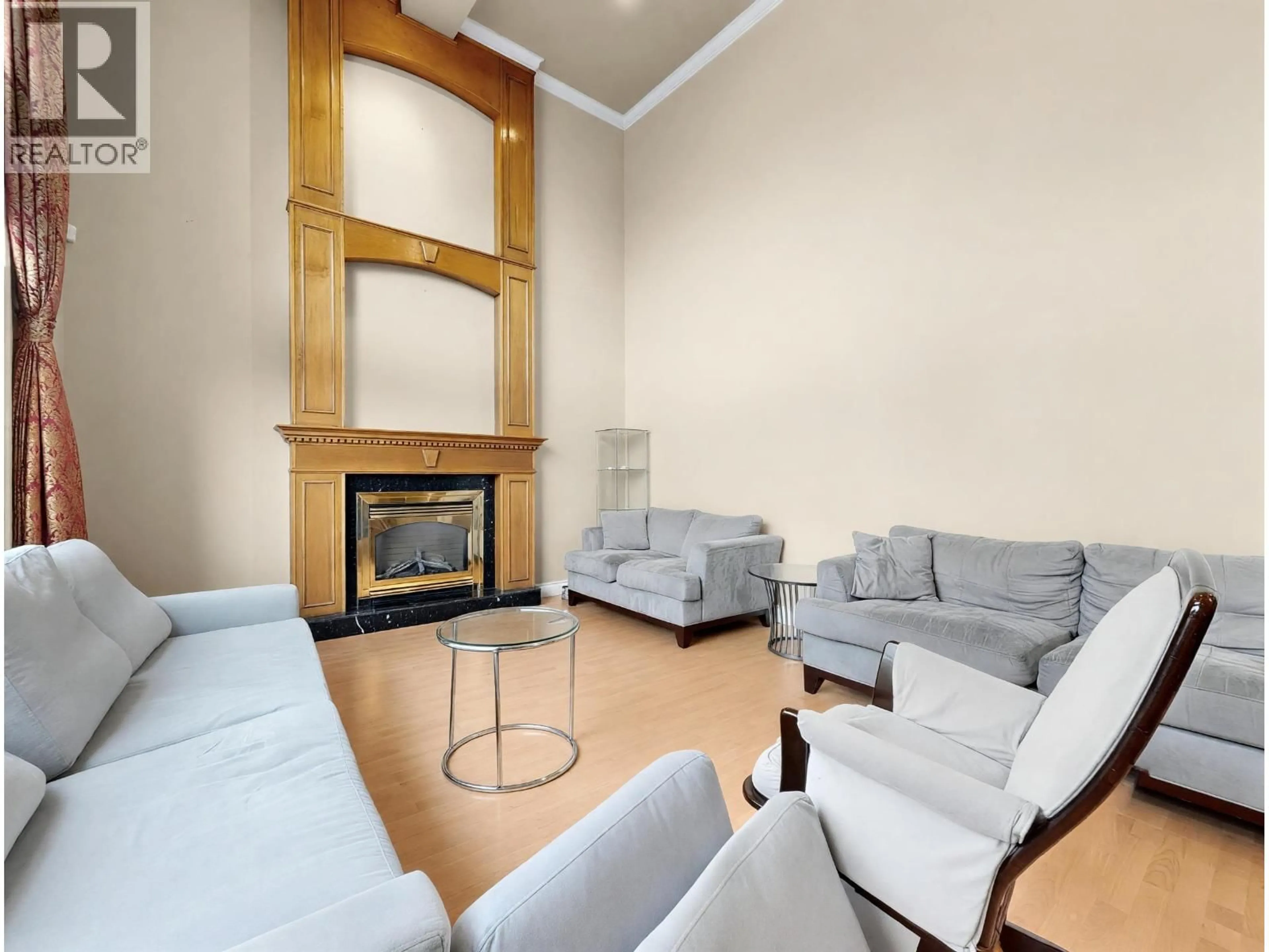 Living room with furniture, unknown for 6560 FRANCIS ROAD, Richmond British Columbia V7C1K5