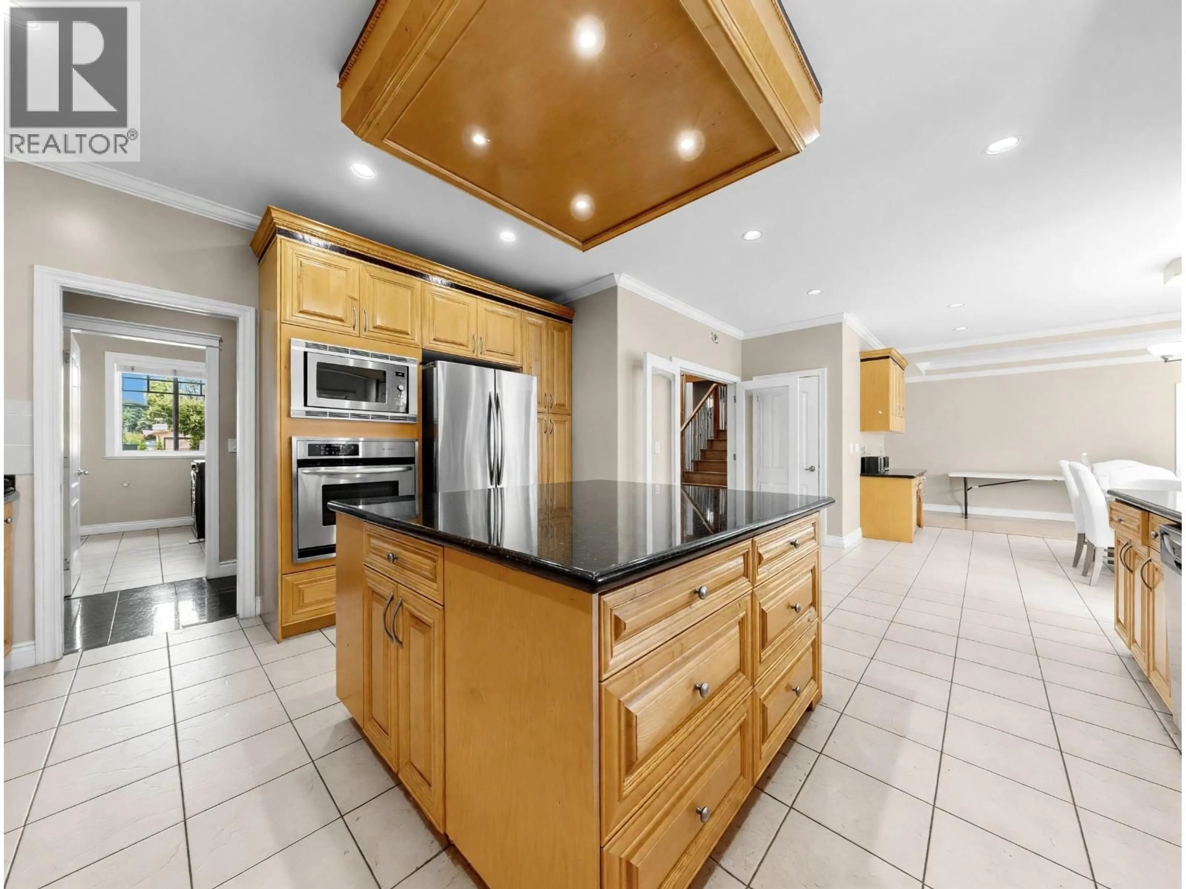 Open concept kitchen, ceramic/tile floor for 6560 FRANCIS ROAD, Richmond British Columbia V7C1K5