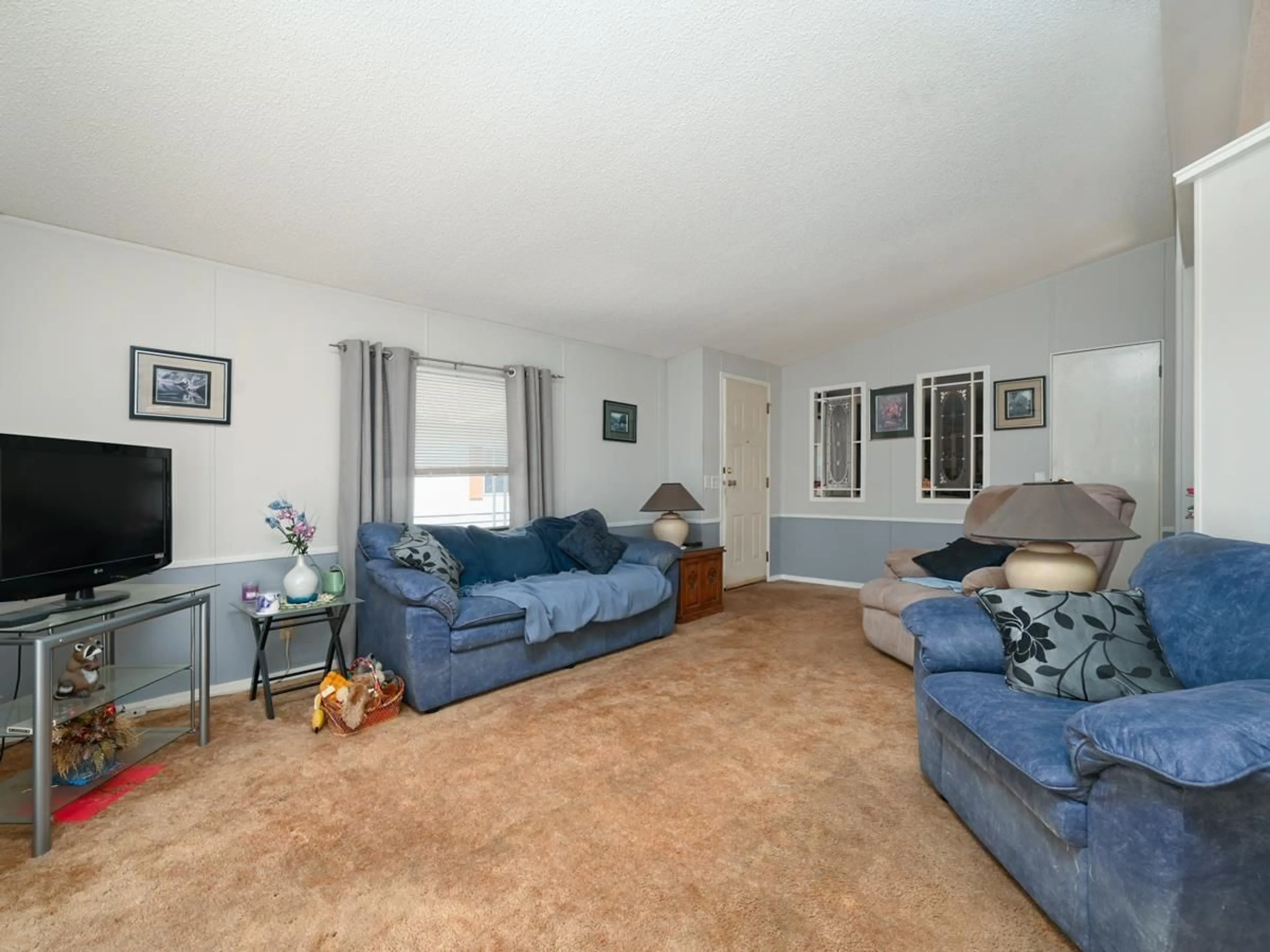 Living room with furniture, unknown for 9 - 8670 156 STREET, Surrey British Columbia V3S3S1