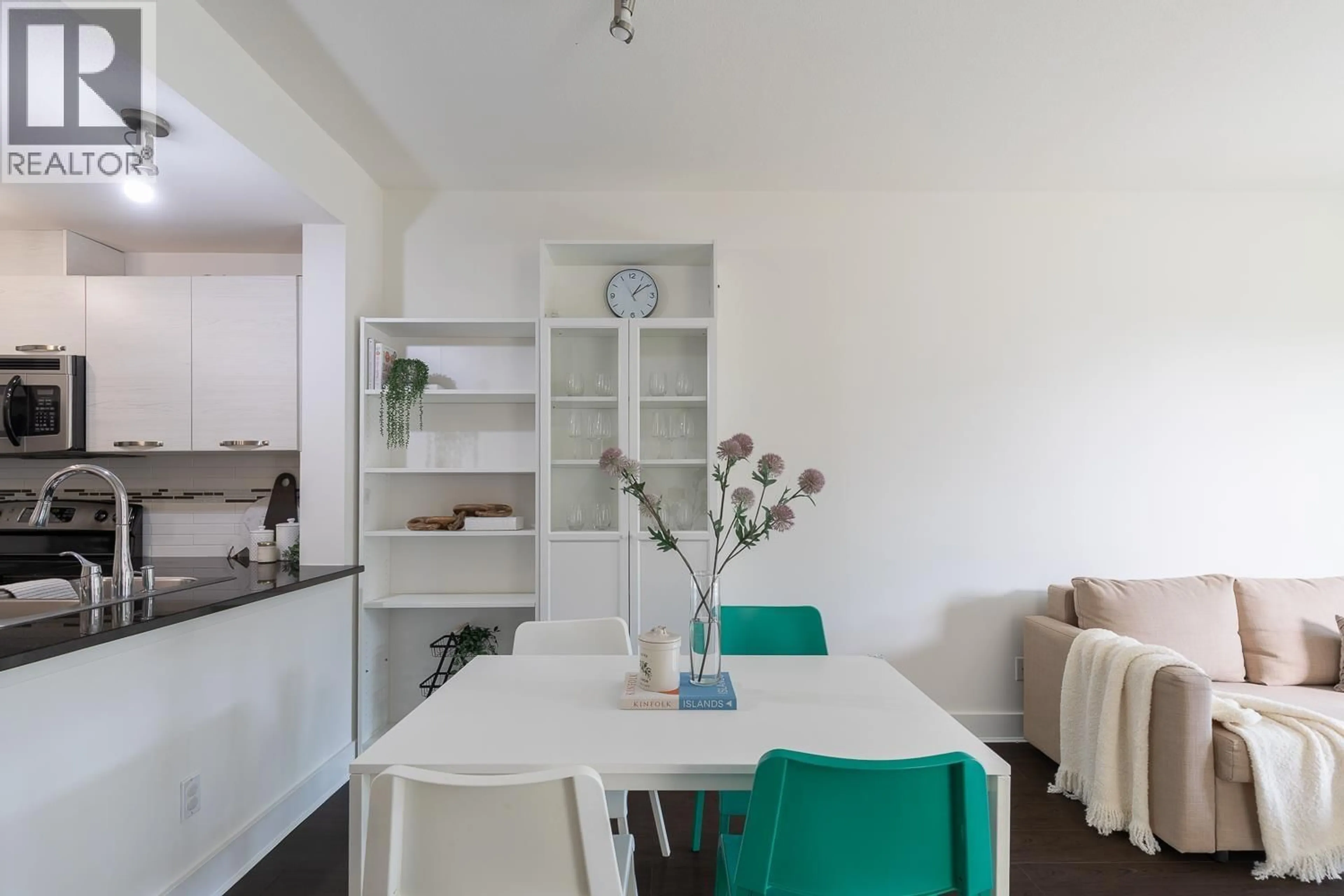 Unknown for 314 - 7418 BYRNEPARK WALK, Burnaby British Columbia V3N0B3