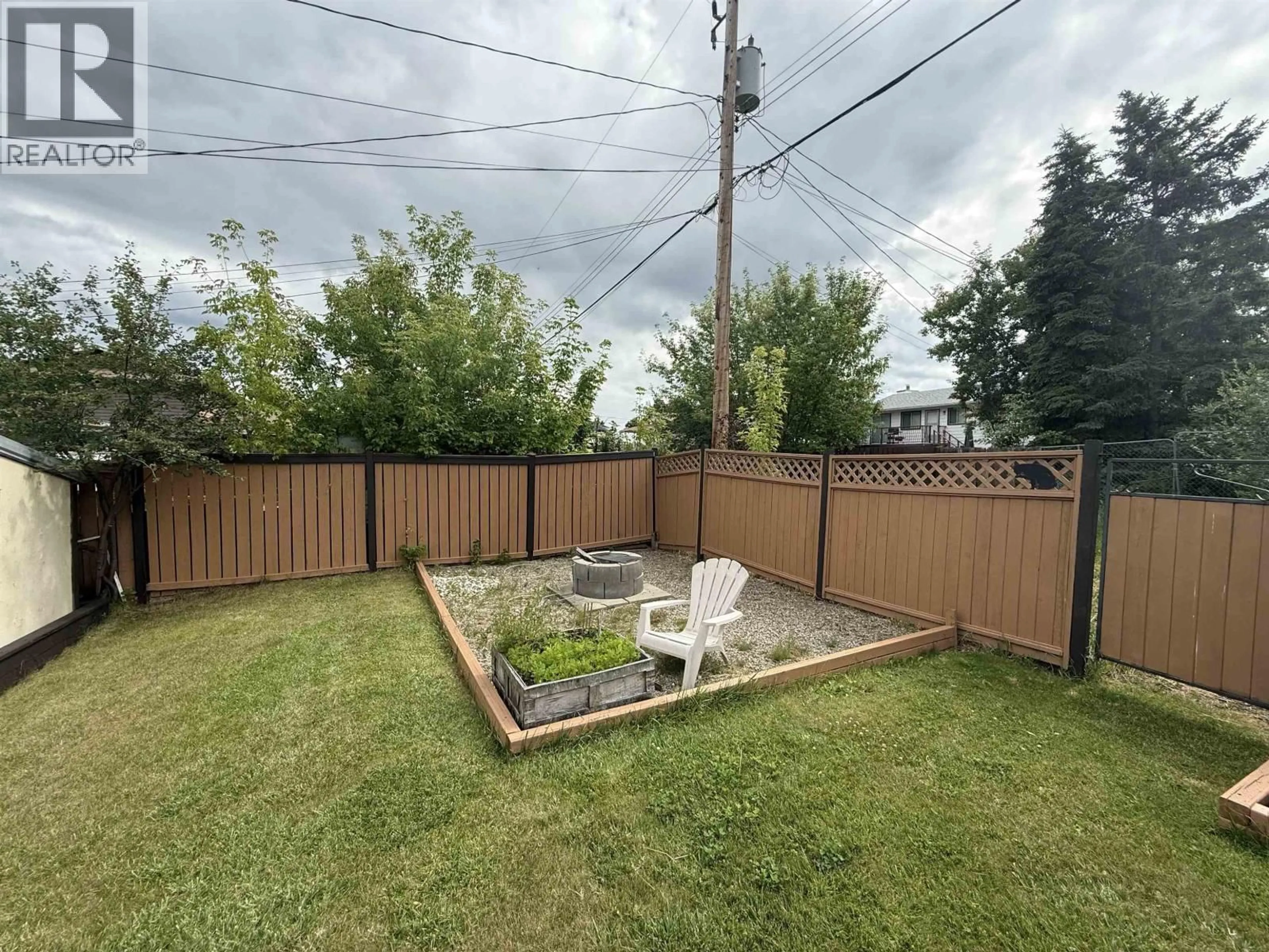 Patio, mountain view for 9111 117 AVENUE, Fort St. John British Columbia V1J6A6