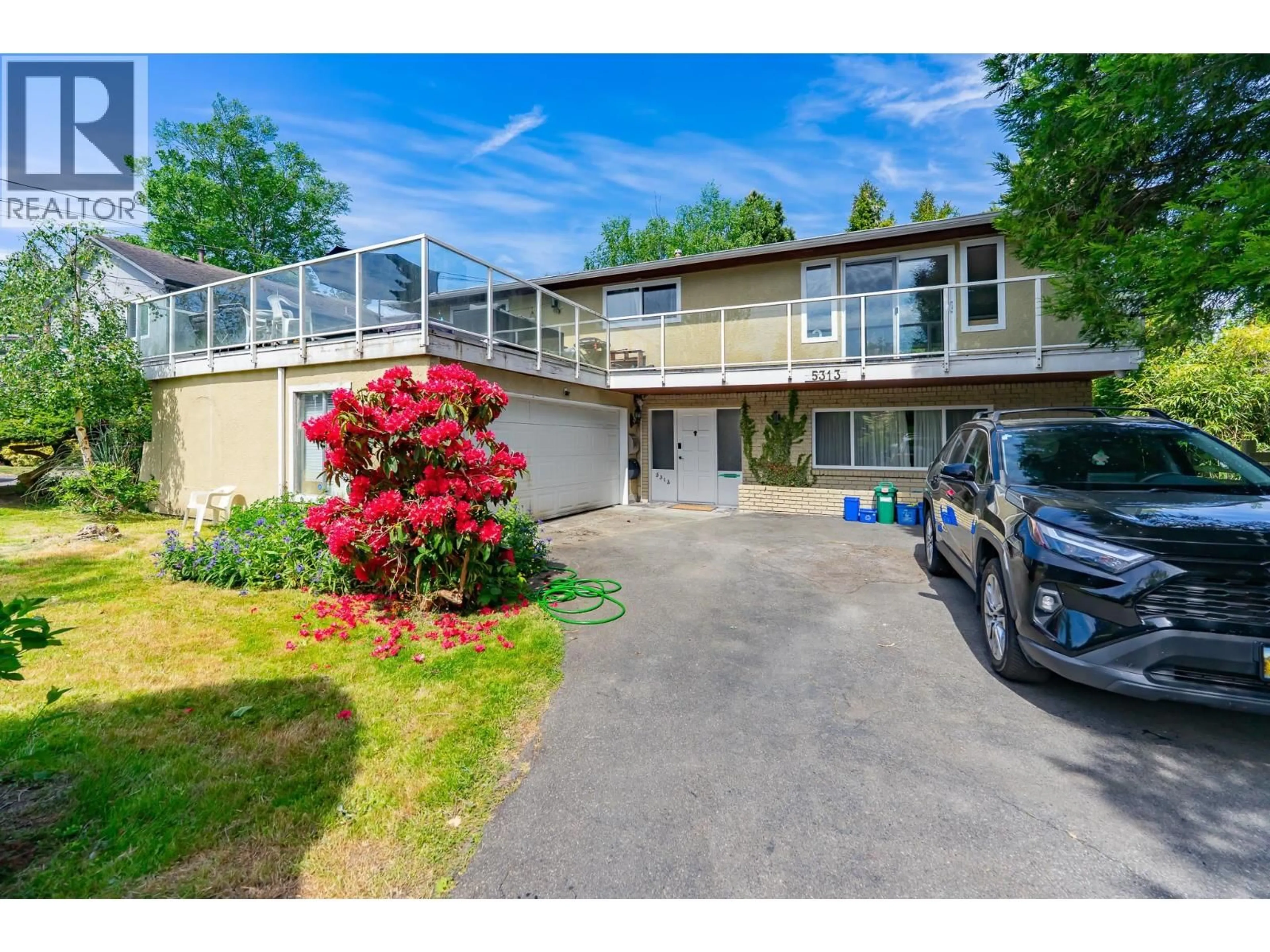 A pic from outside/outdoor area/front of a property/back of a property/a pic from drone, street for 5313 10 AVENUE, Delta British Columbia V4M1X6