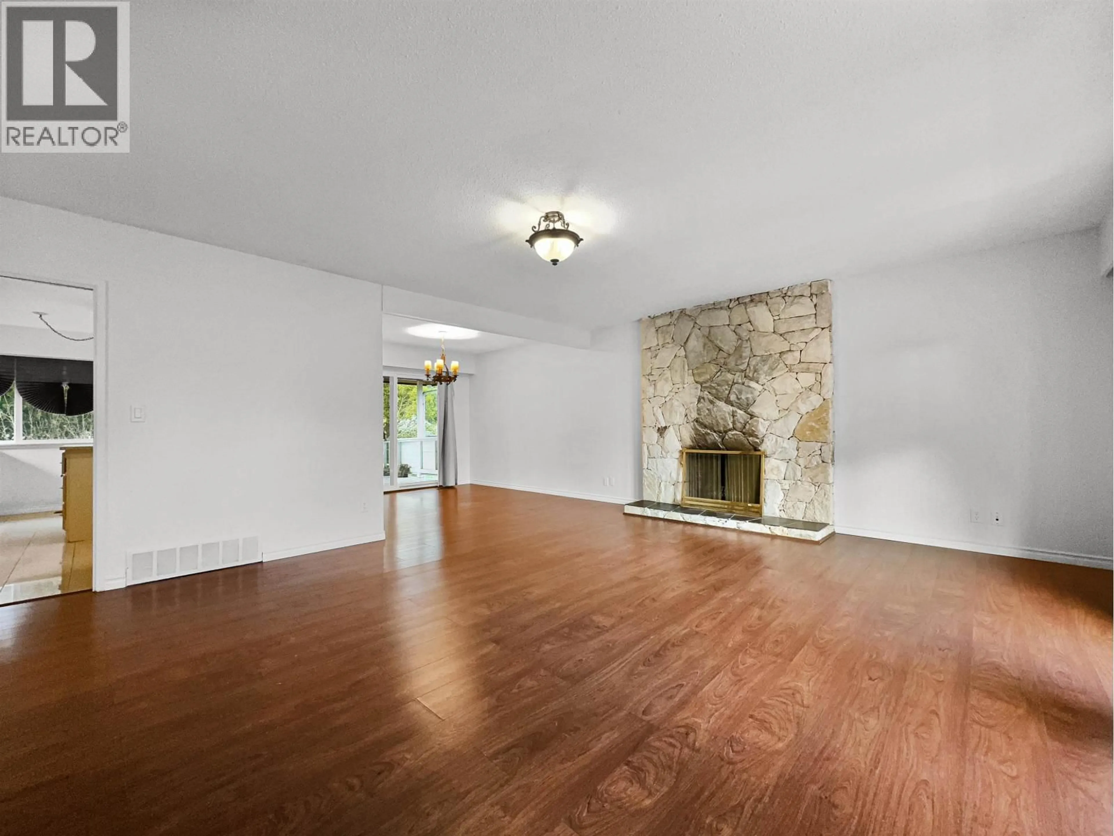 A pic of a room for 5313 10 AVENUE, Delta British Columbia V4M1X6