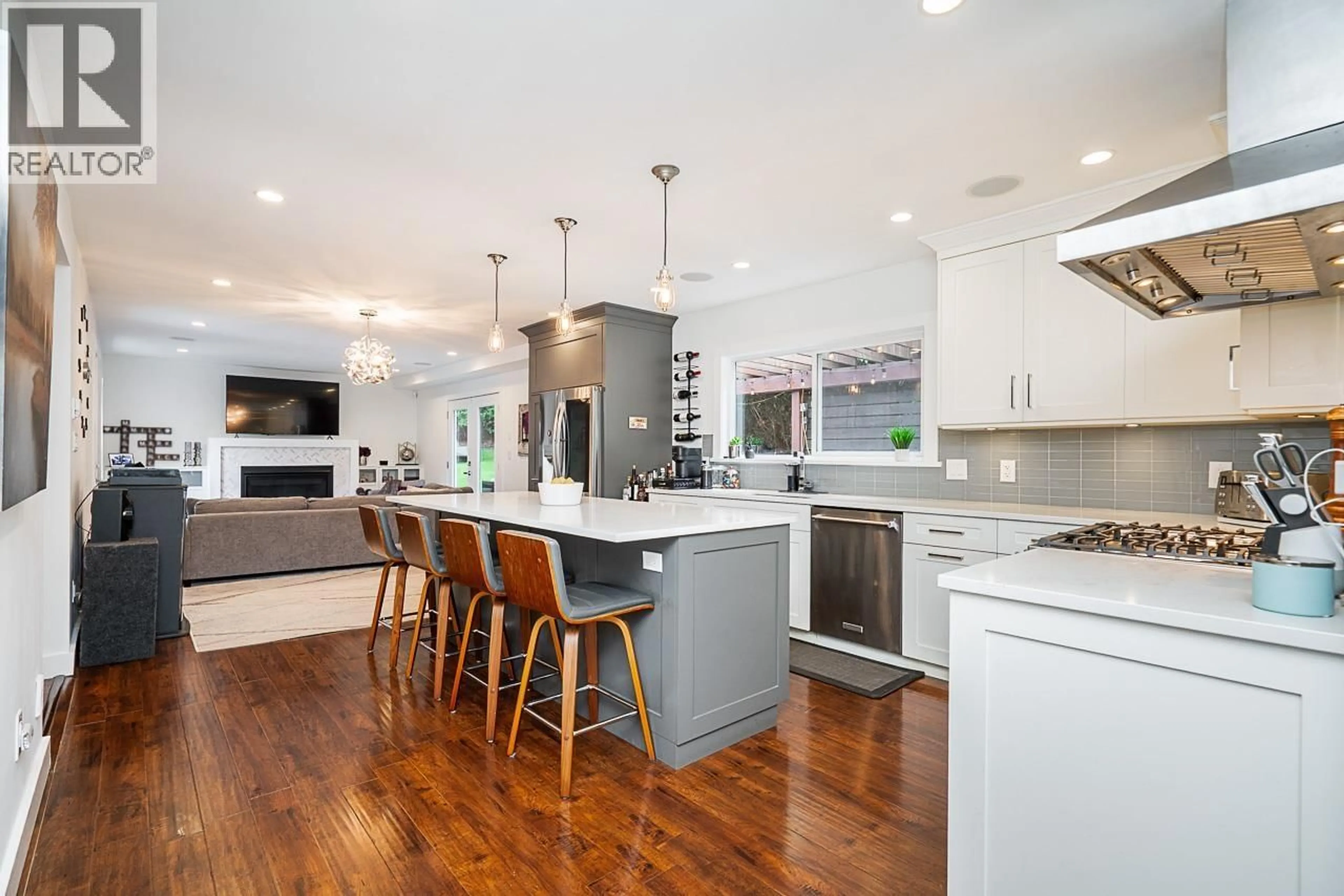 Open concept kitchen, unknown for 5244 CAMBRIDGE COURT, Delta British Columbia V4M3Z1
