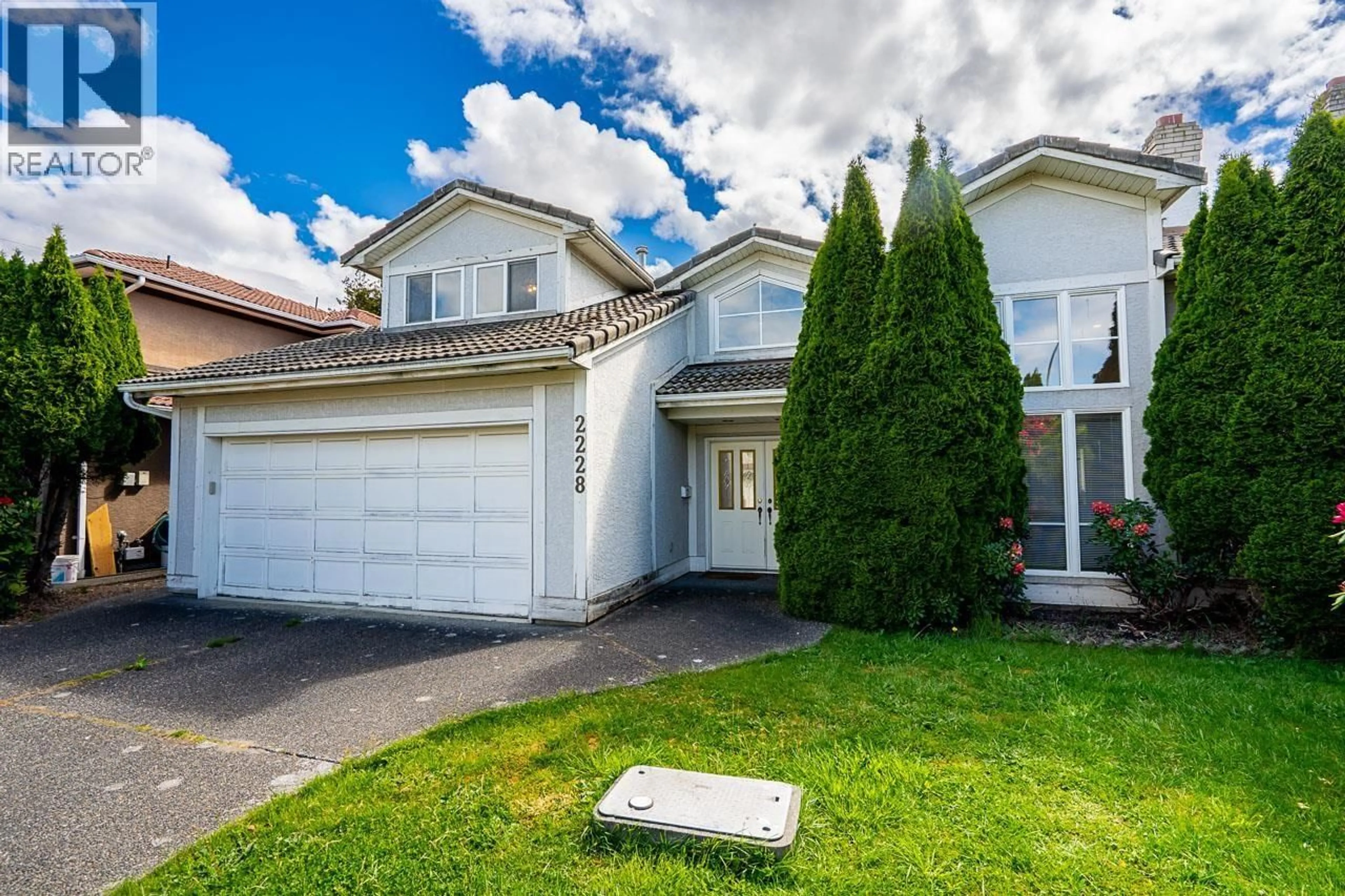 Home with vinyl exterior material, street for 2228 MCLEOD AVENUE, Richmond British Columbia V6X3S9