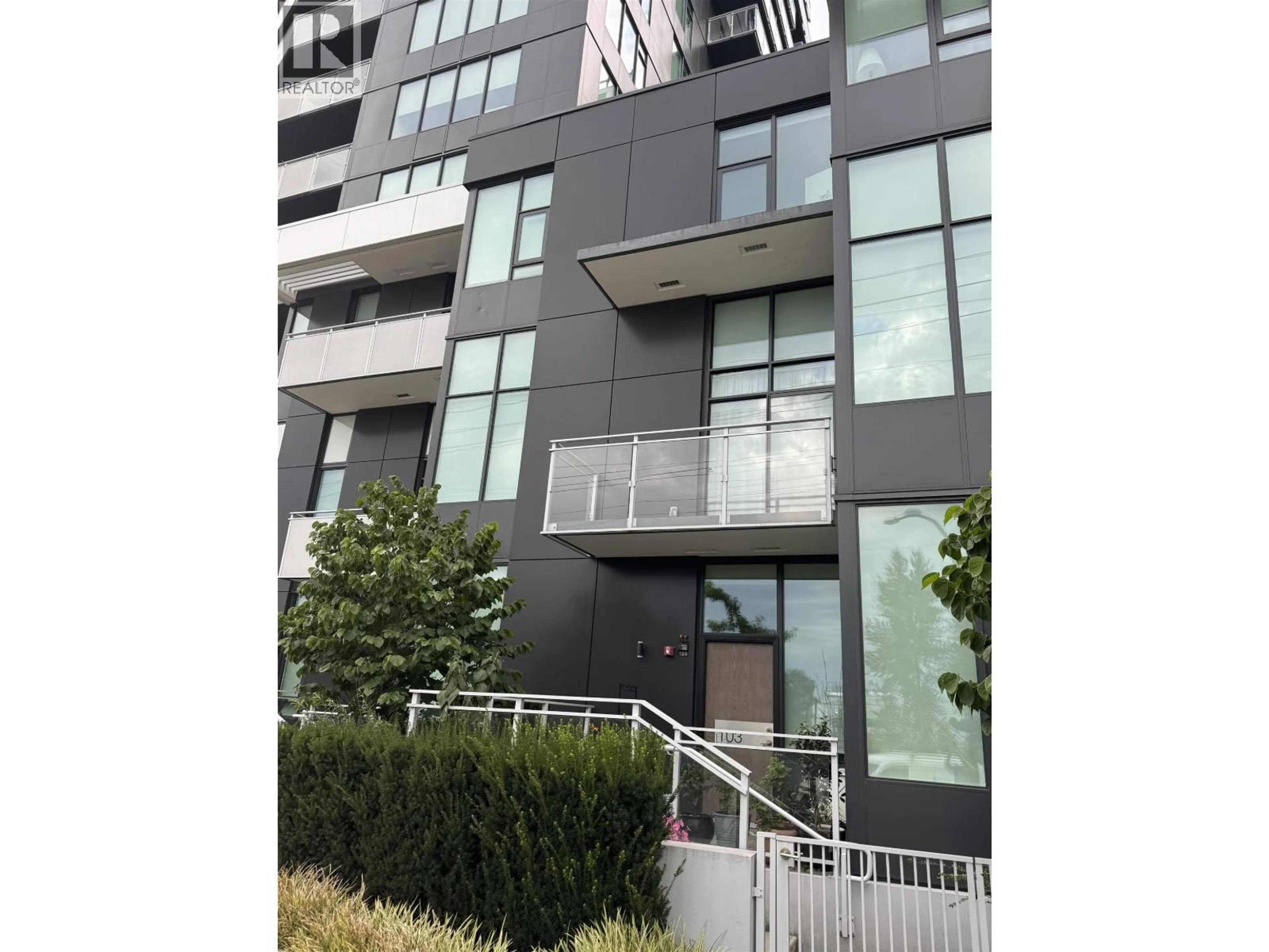 Unknown for 103 - 4433 ALASKA STREET, Burnaby British Columbia V5C5T3