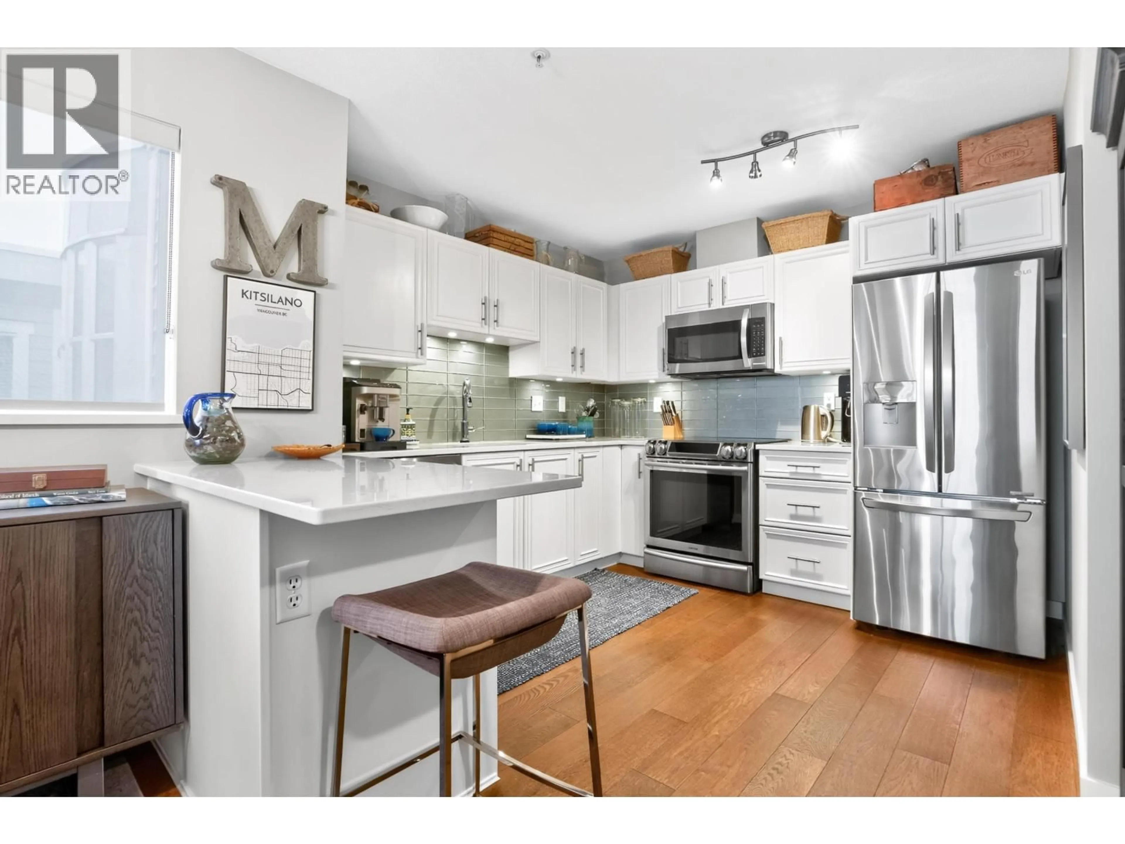 Open concept kitchen, unknown for 417 - 2929 4TH AVENUE, Vancouver British Columbia V6K4T3