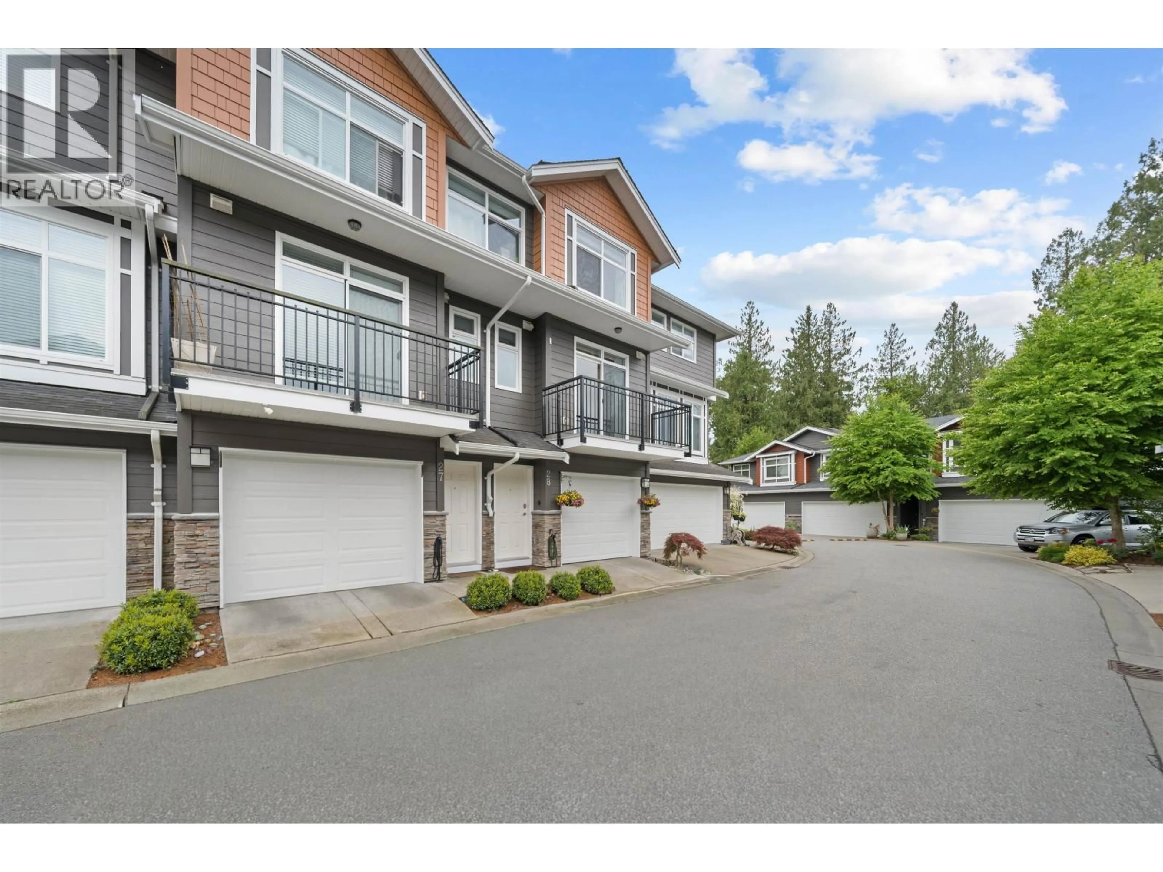 A pic from outside/outdoor area/front of a property/back of a property/a pic from drone, unknown for 28 - 11461 236TH STREET, Maple Ridge British Columbia V2W0H6