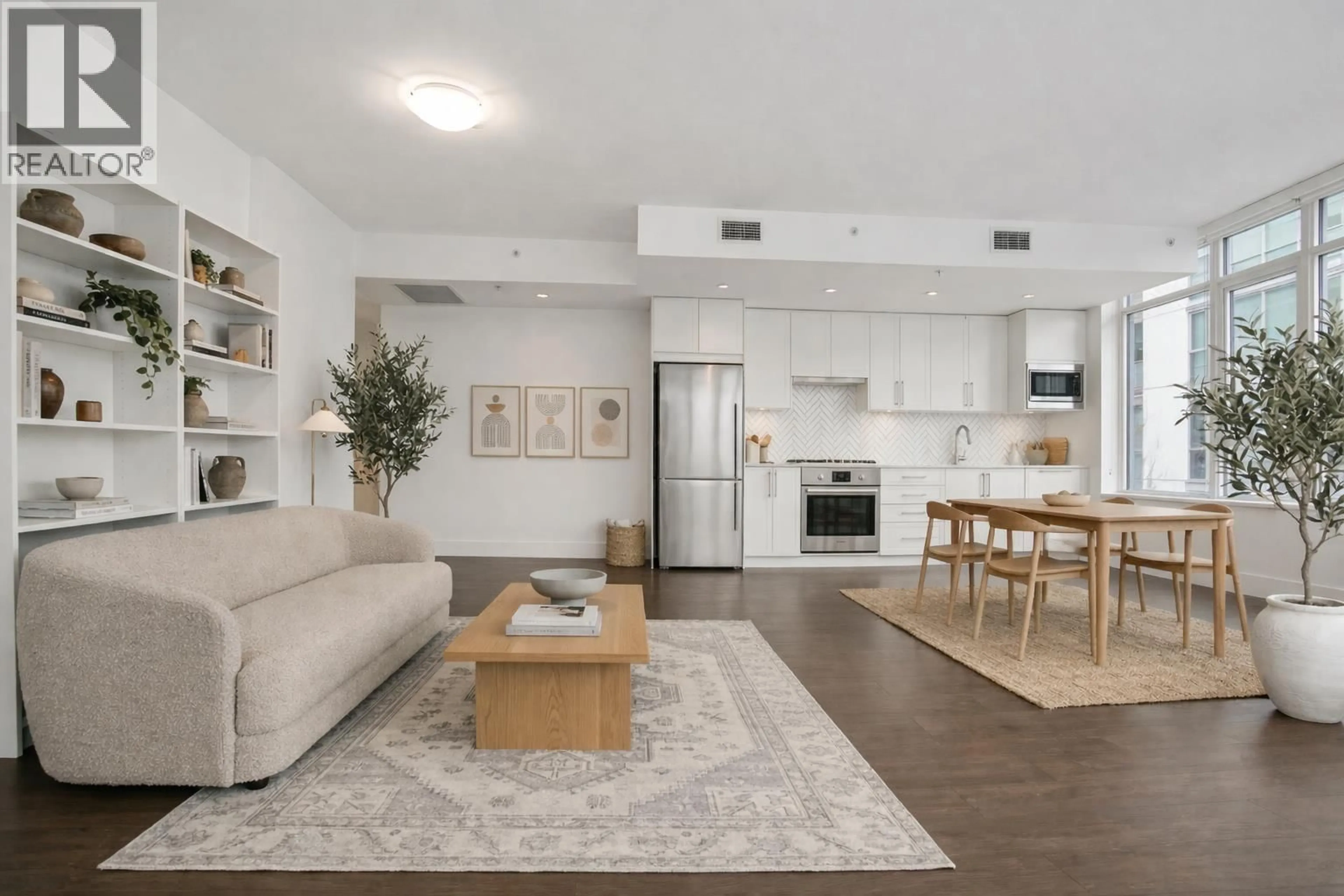 Living room with furniture, unknown for 302 - 2455 KINGSWAY, Vancouver British Columbia V5R5G8