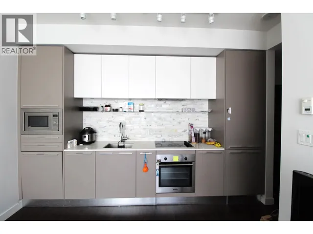 3204 - 8131 NUNAVUT LANE, Vancouver 5