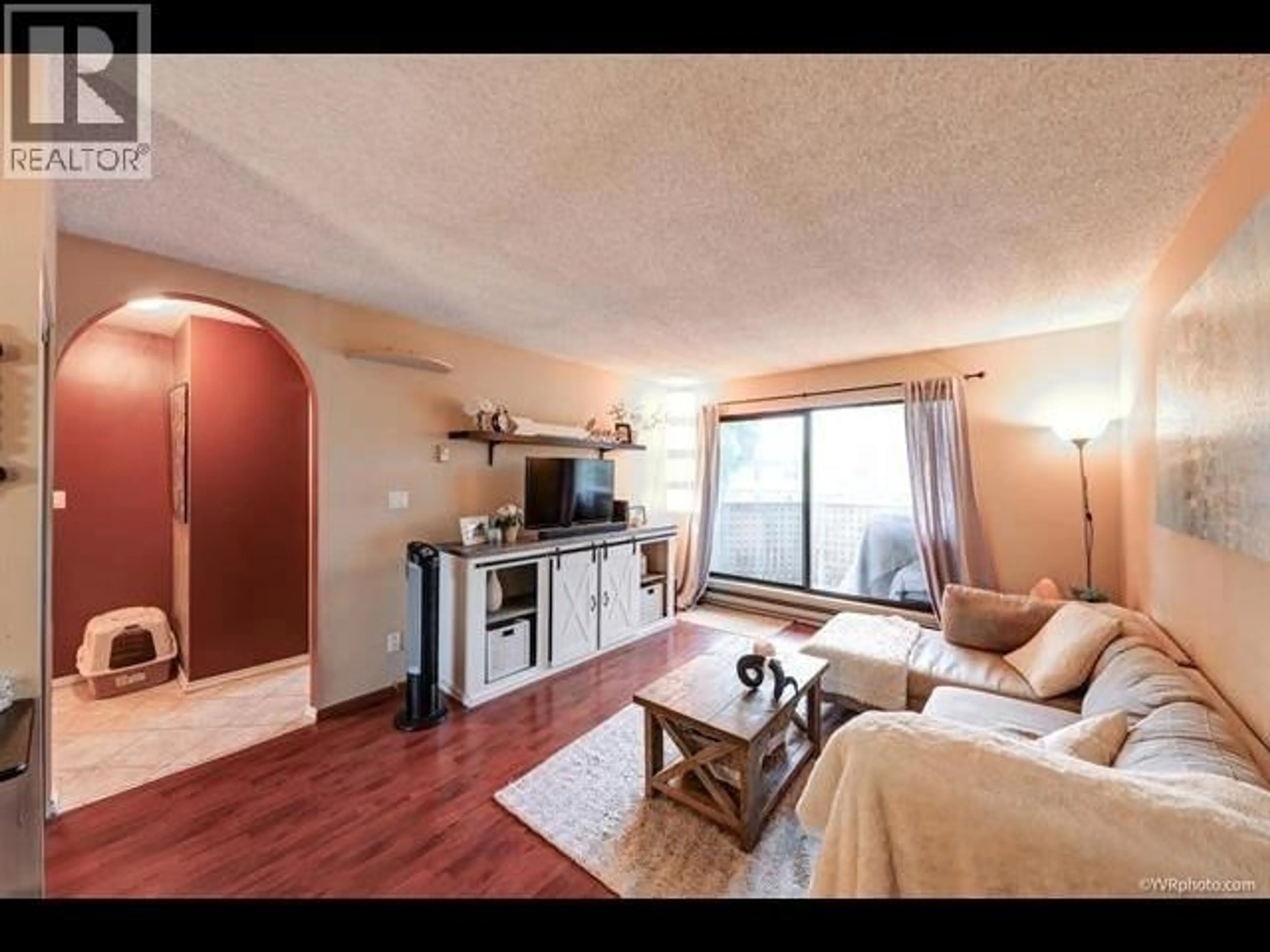 Living room with furniture, unknown for 322 - 8700 ACKROYD ROAD, Richmond British Columbia V6X3G2