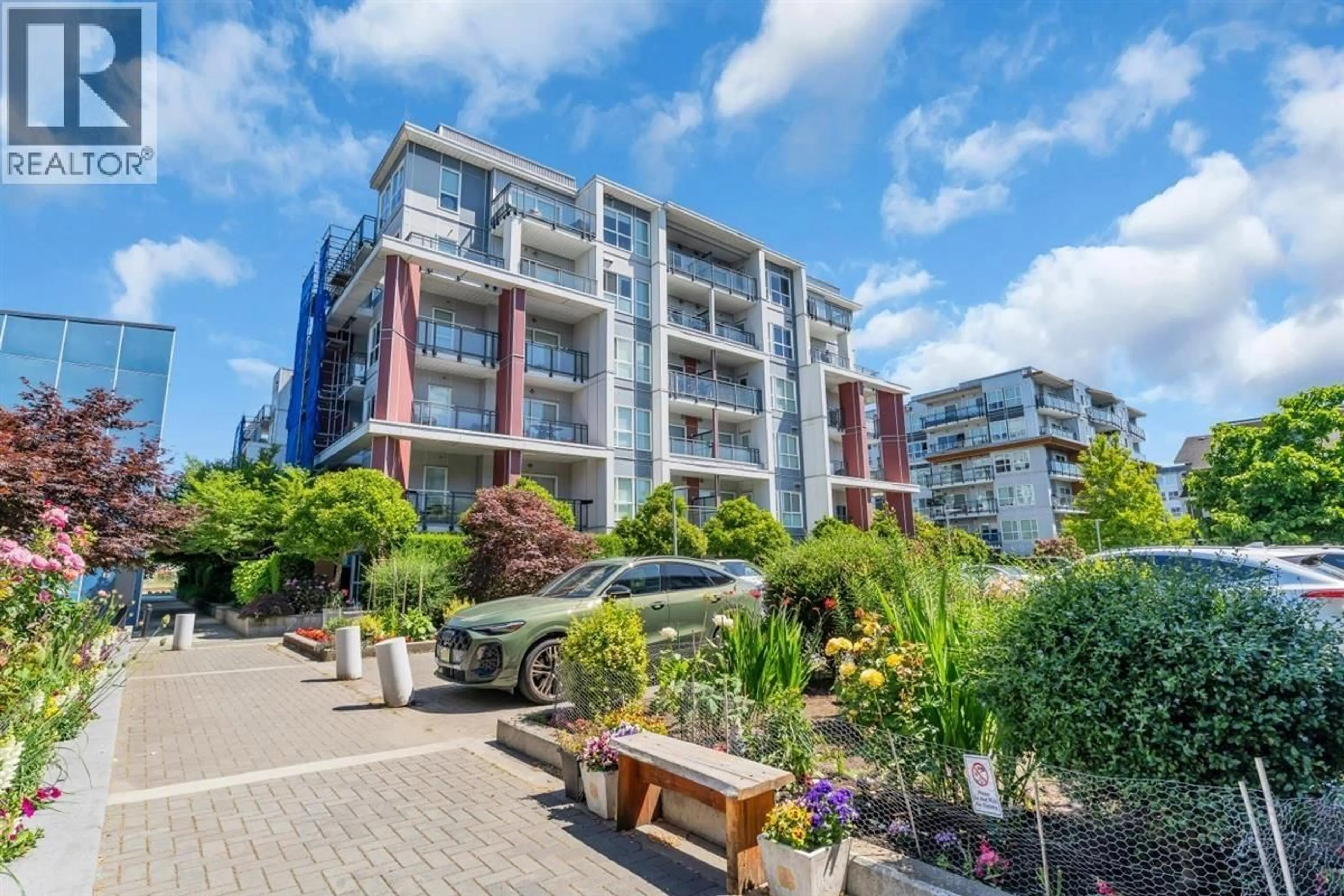 A pic from outside/outdoor area/front of a property/back of a property/a pic from drone, unknown for 503 - 10033 RIVER DRIVE, Richmond British Columbia V6X0L1