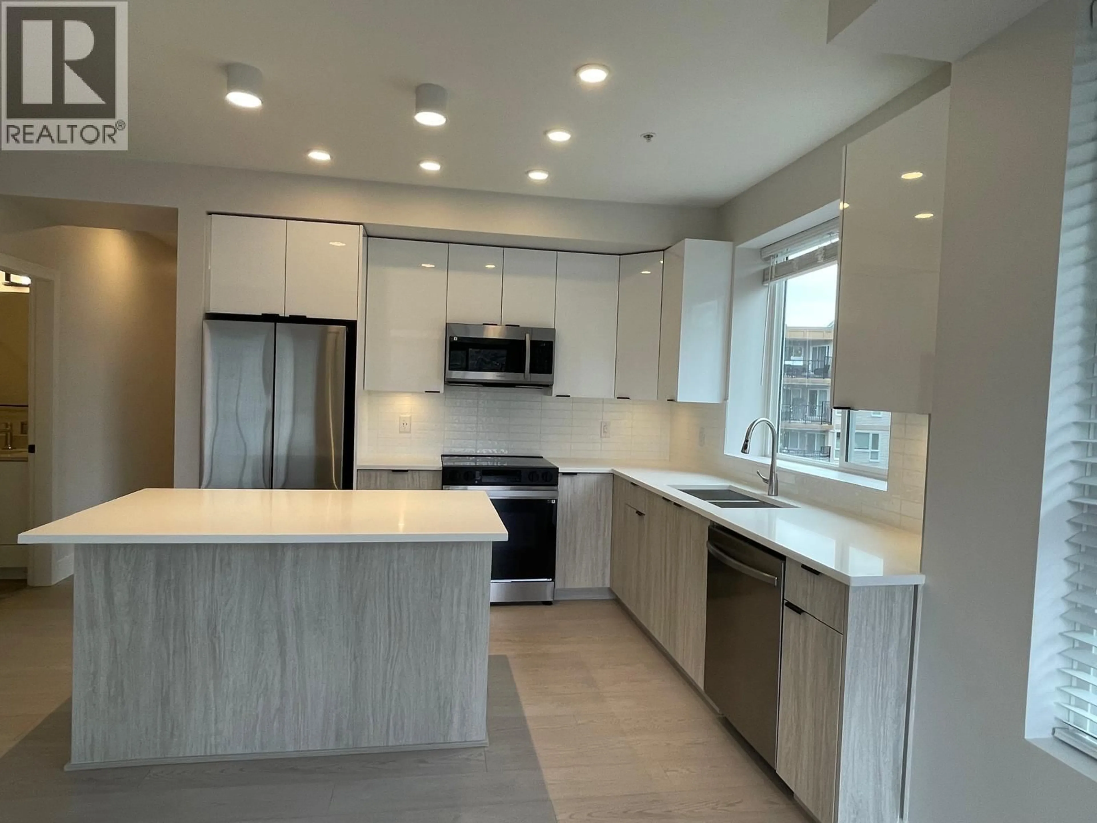 Open concept kitchen, unknown for 113 - 11655 FRASER STREET, Maple Ridge British Columbia V2X6W9