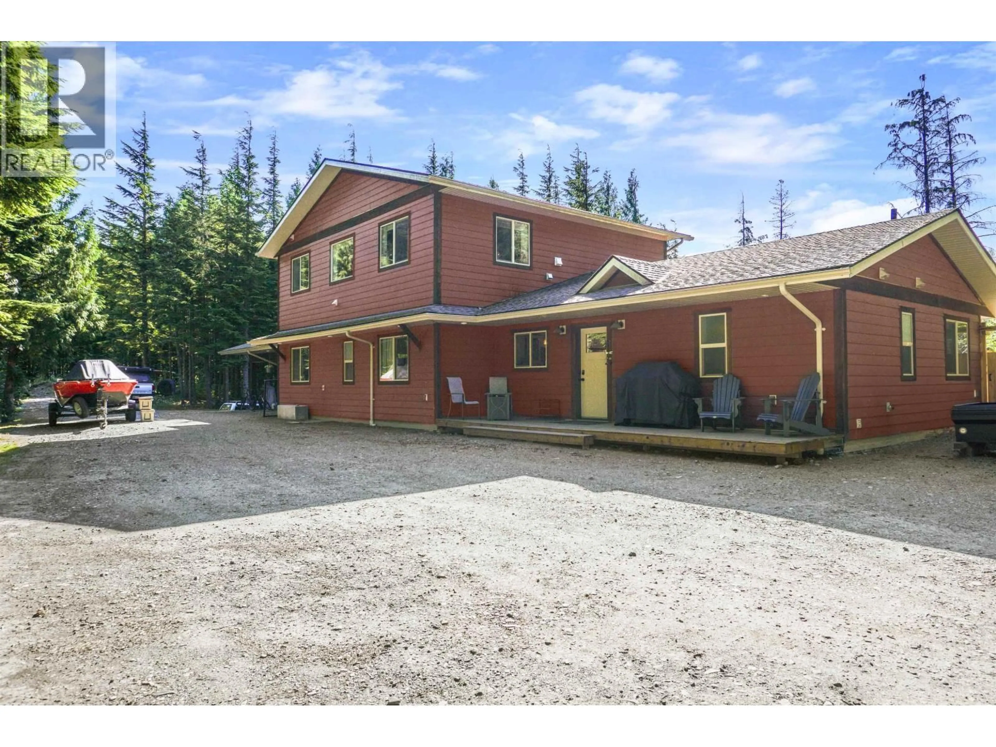 A pic from outside/outdoor area/front of a property/back of a property/a pic from drone, building for 152 DEWBERRY STREET, Kitimat British Columbia V8C0A1