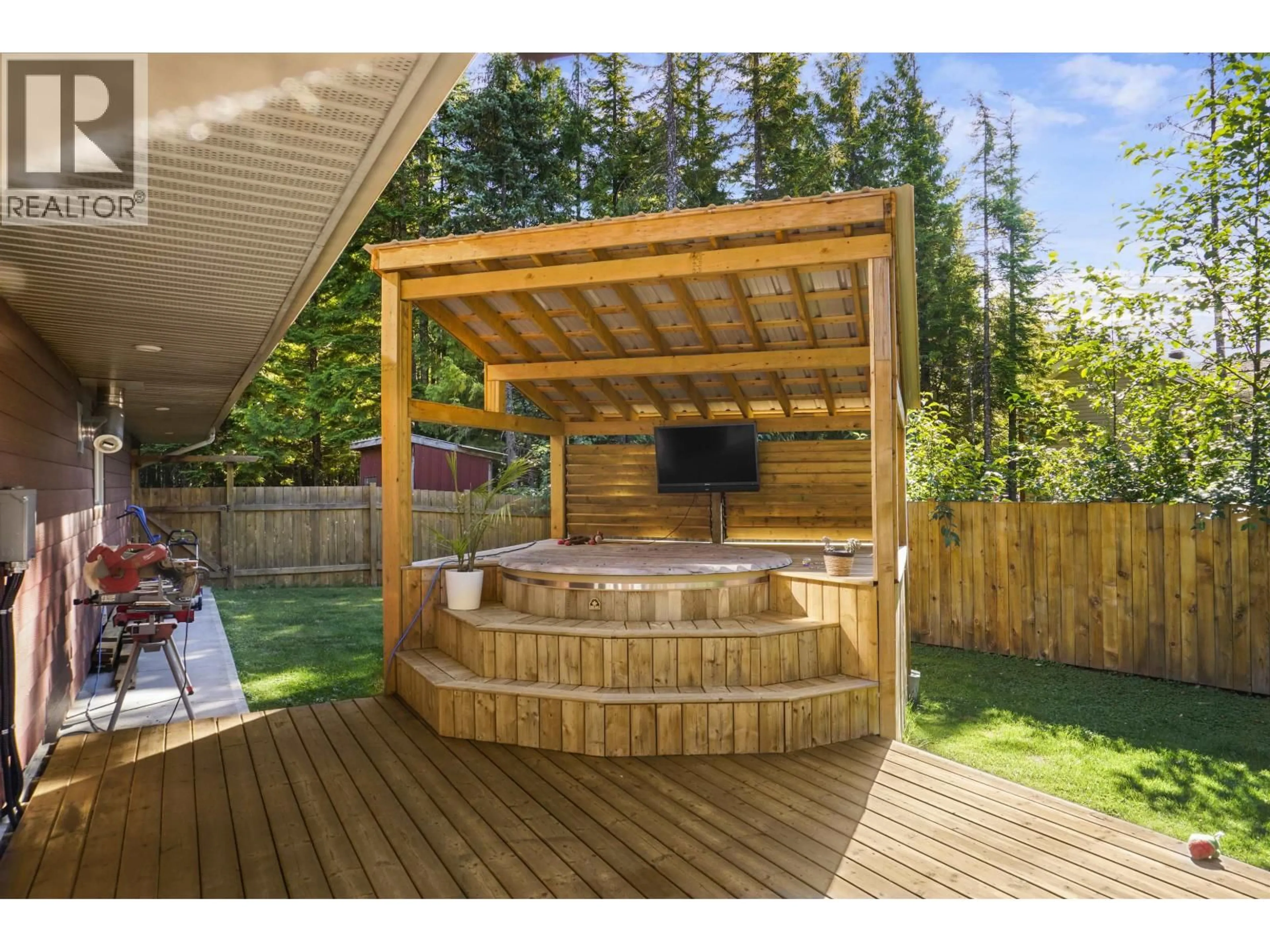 Patio, unknown for 152 DEWBERRY STREET, Kitimat British Columbia V8C0A1