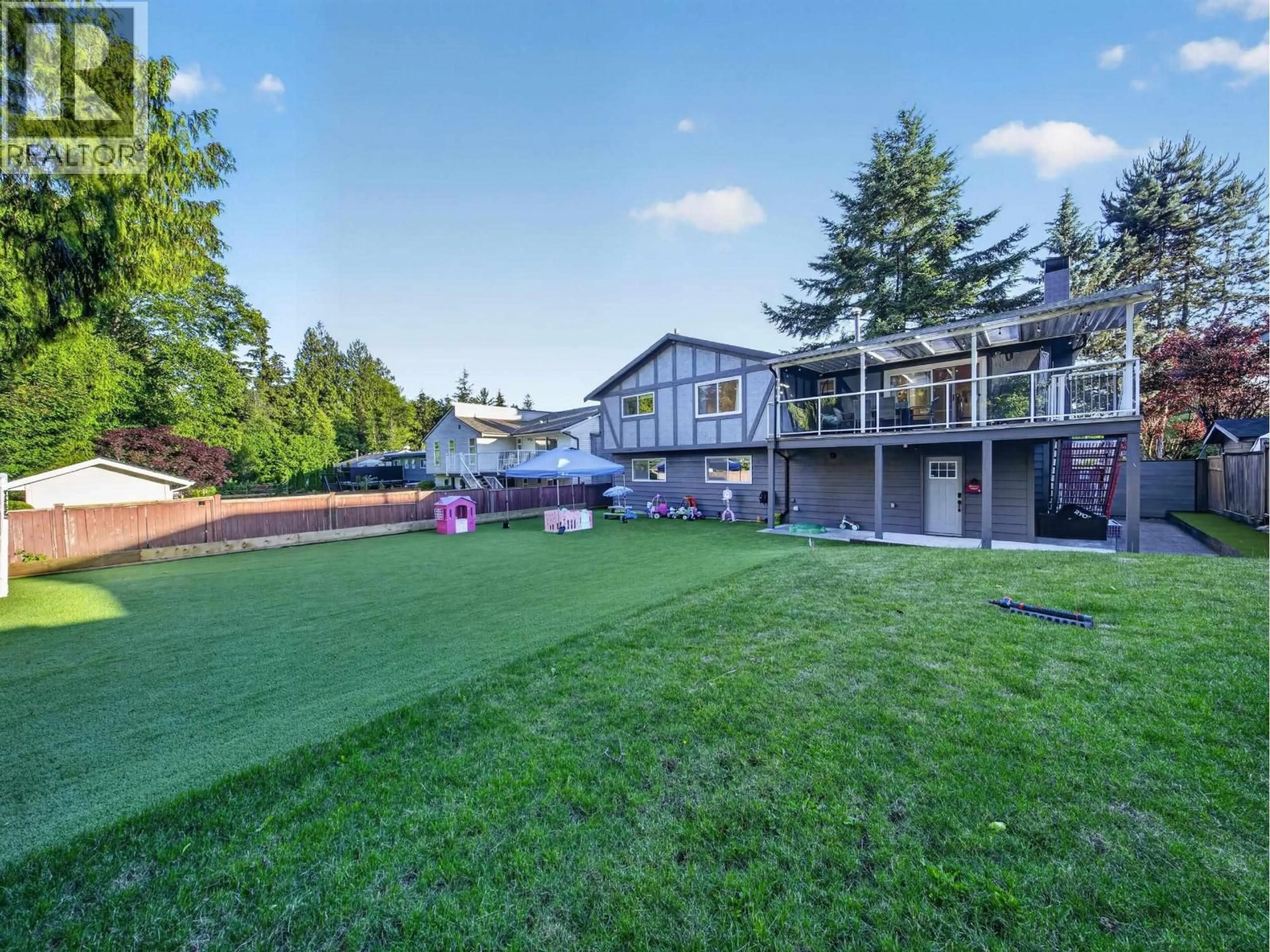 Patio, unknown for 2322 KIRKSTONE ROAD, North Vancouver British Columbia V7J3M3