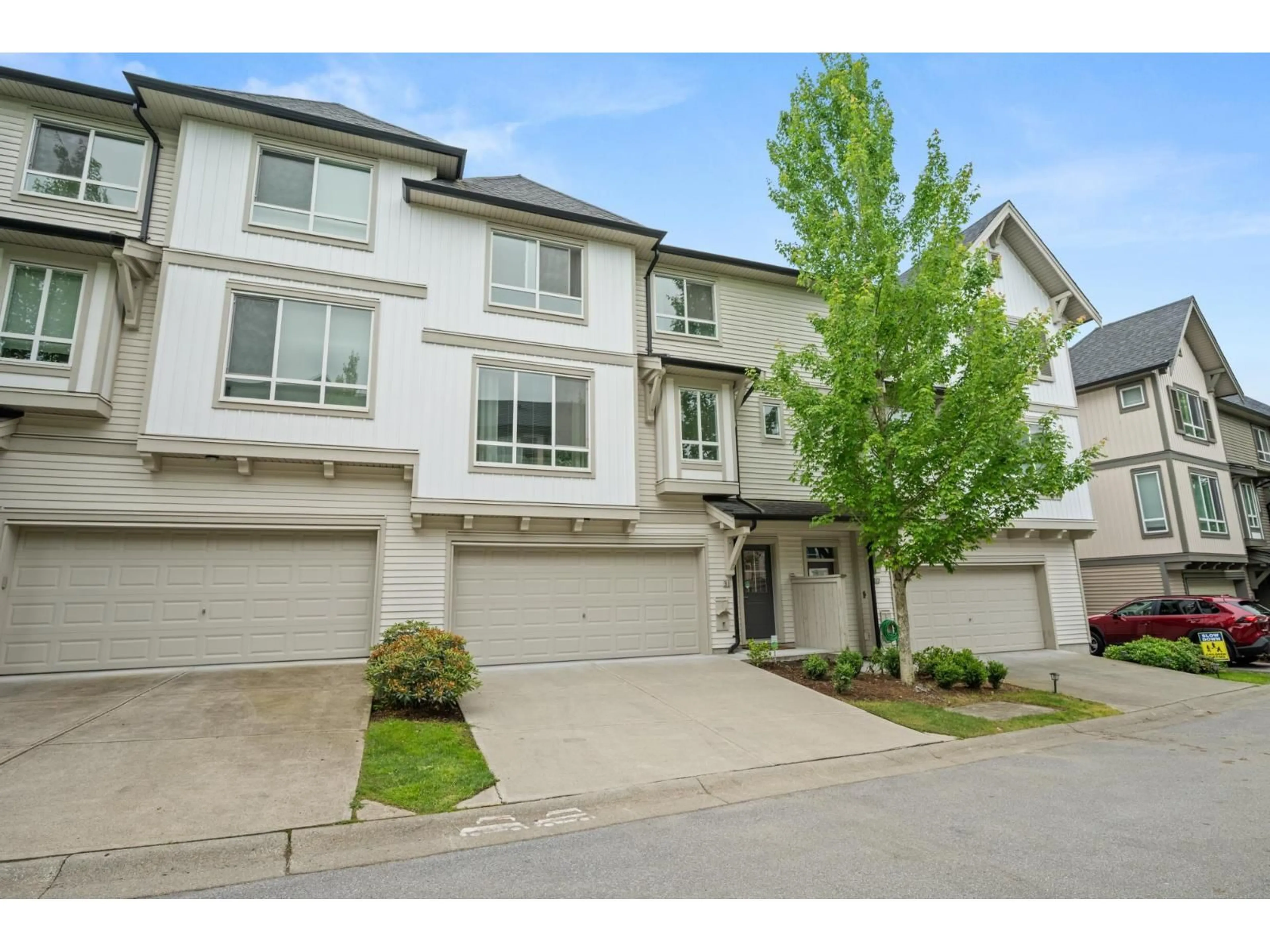 A pic from outside/outdoor area/front of a property/back of a property/a pic from drone, street for 31 - 30930 WESTRIDGE PLACE, Abbotsford British Columbia V2T0H6