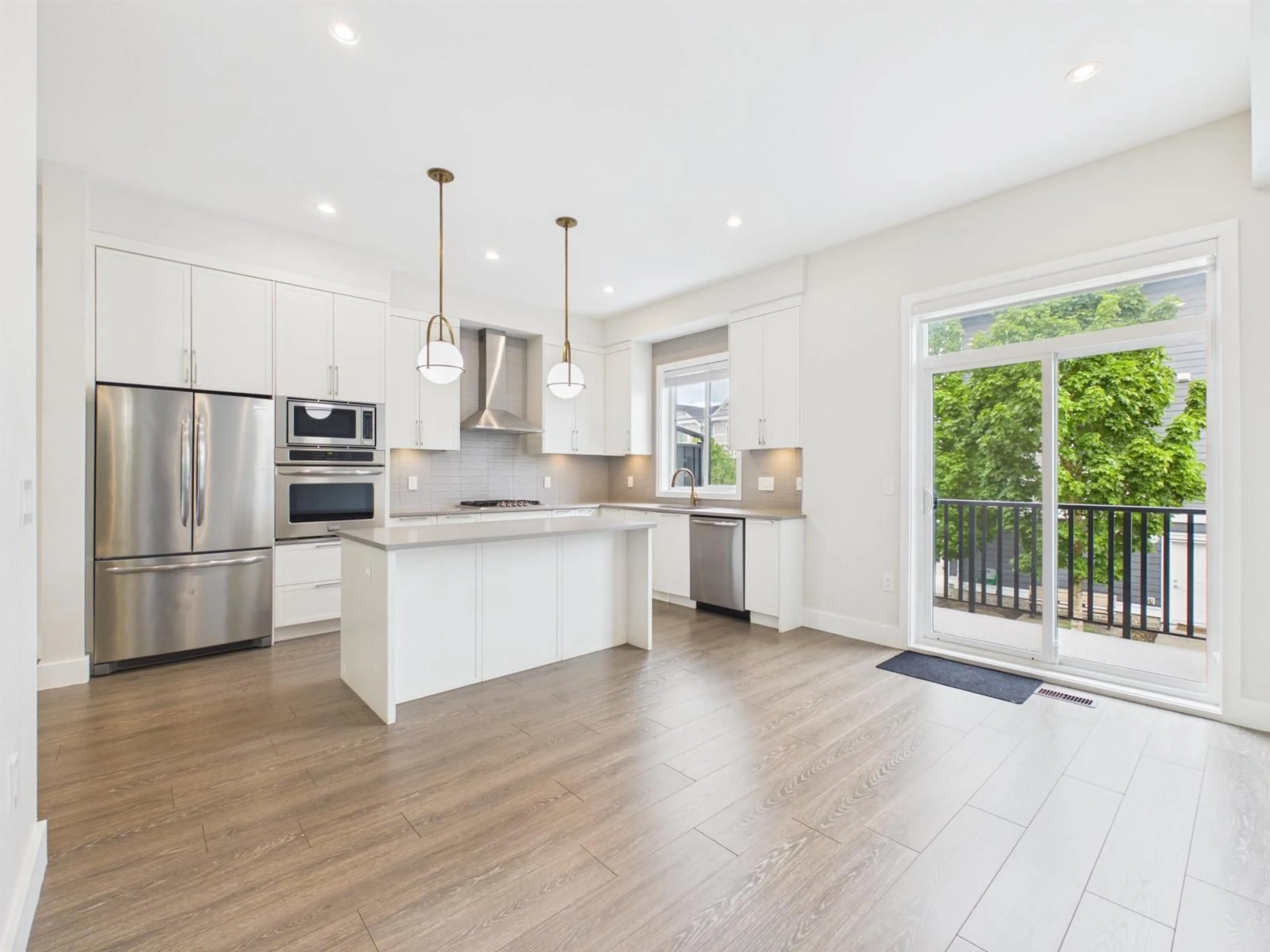 Open concept kitchen, unknown for 2 - 19133 73 AVENUE, Surrey British Columbia V4N6S9