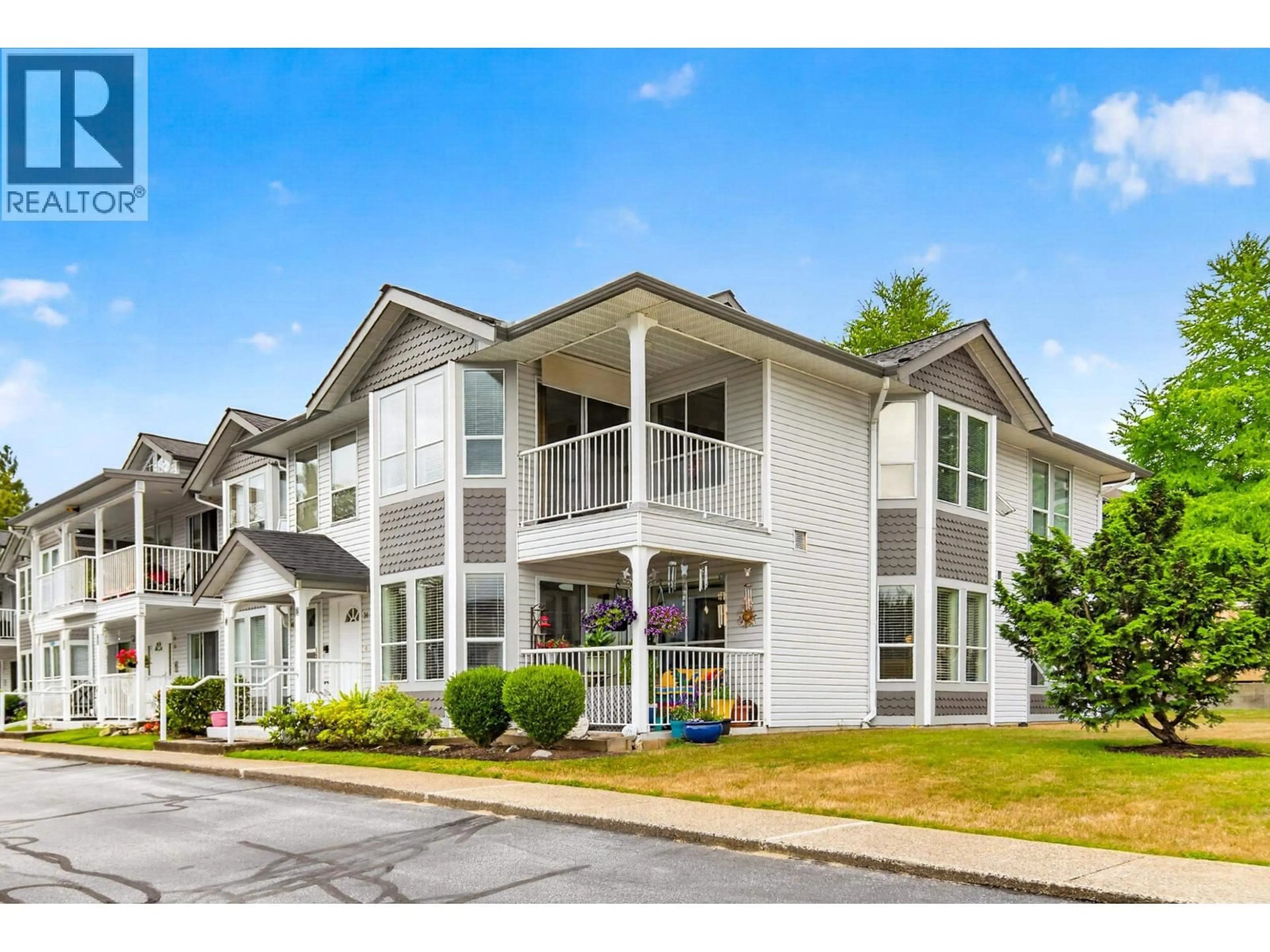 Home with vinyl exterior material, unknown for 34 - 12296 224 STREET, Maple Ridge British Columbia V2X0M2