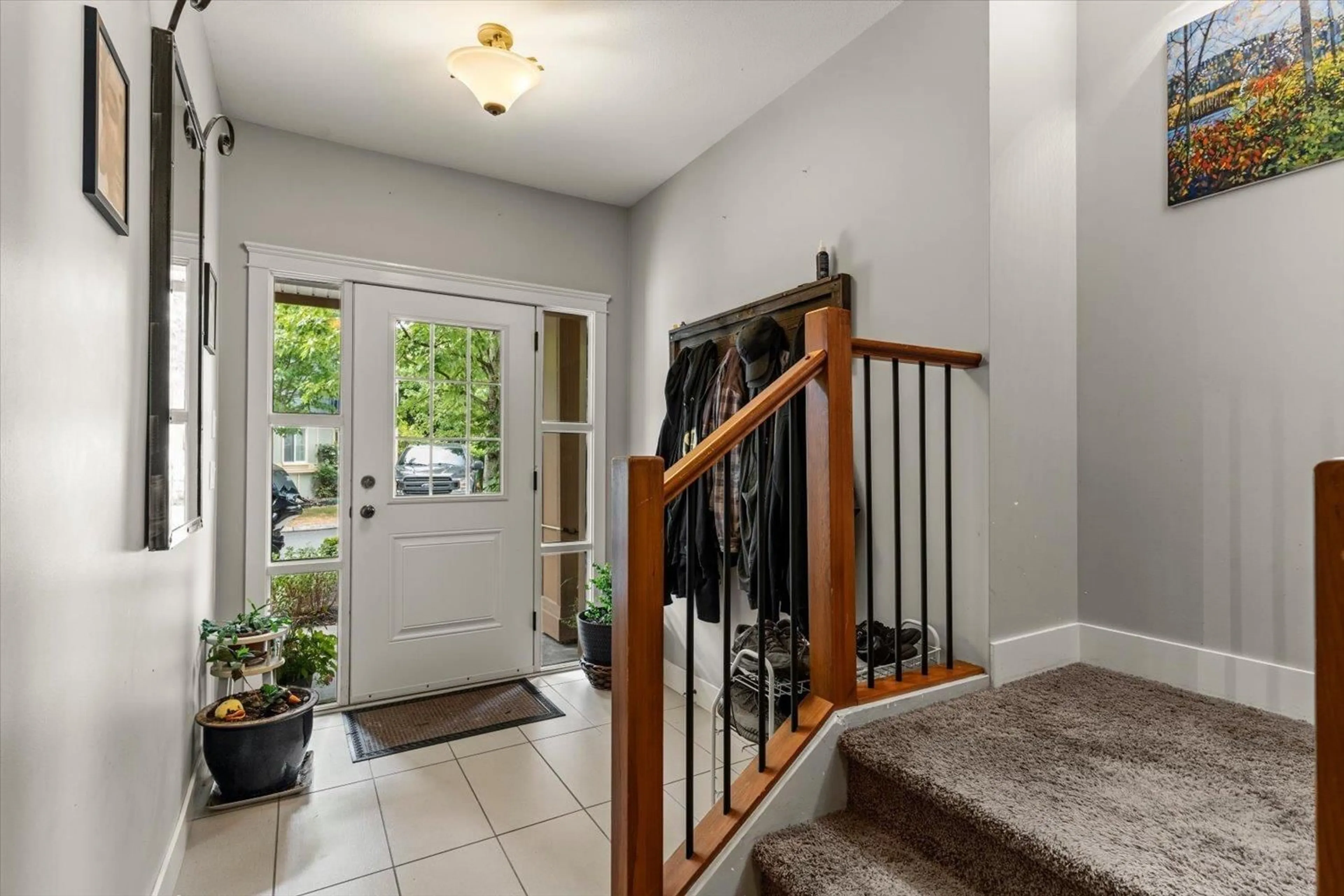 Indoor entryway for 13 - 45137 NICOMEN CRESCENT, Chilliwack British Columbia V2R0R3
