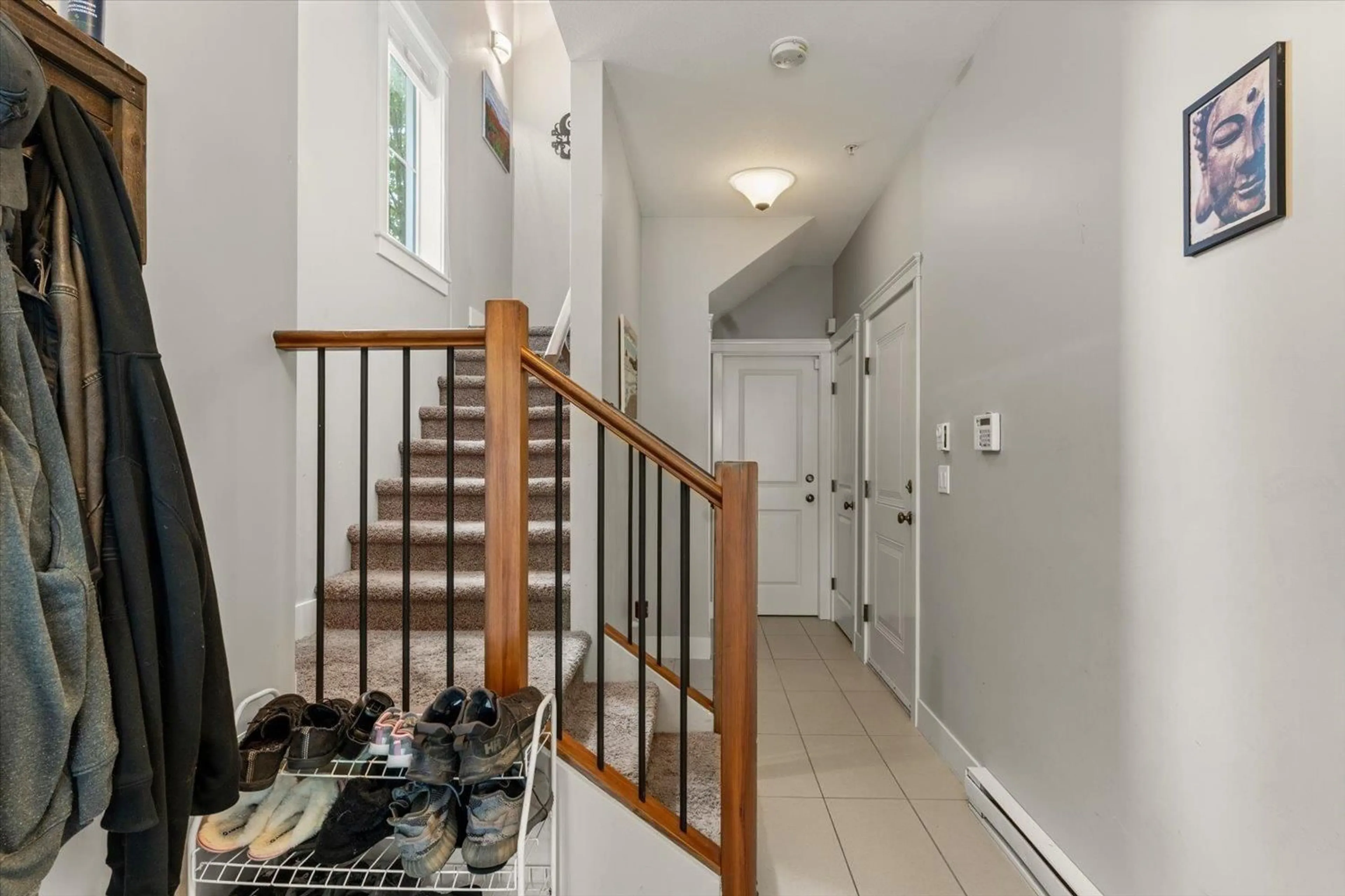Indoor entryway for 13 - 45137 NICOMEN CRESCENT, Chilliwack British Columbia V2R0R3