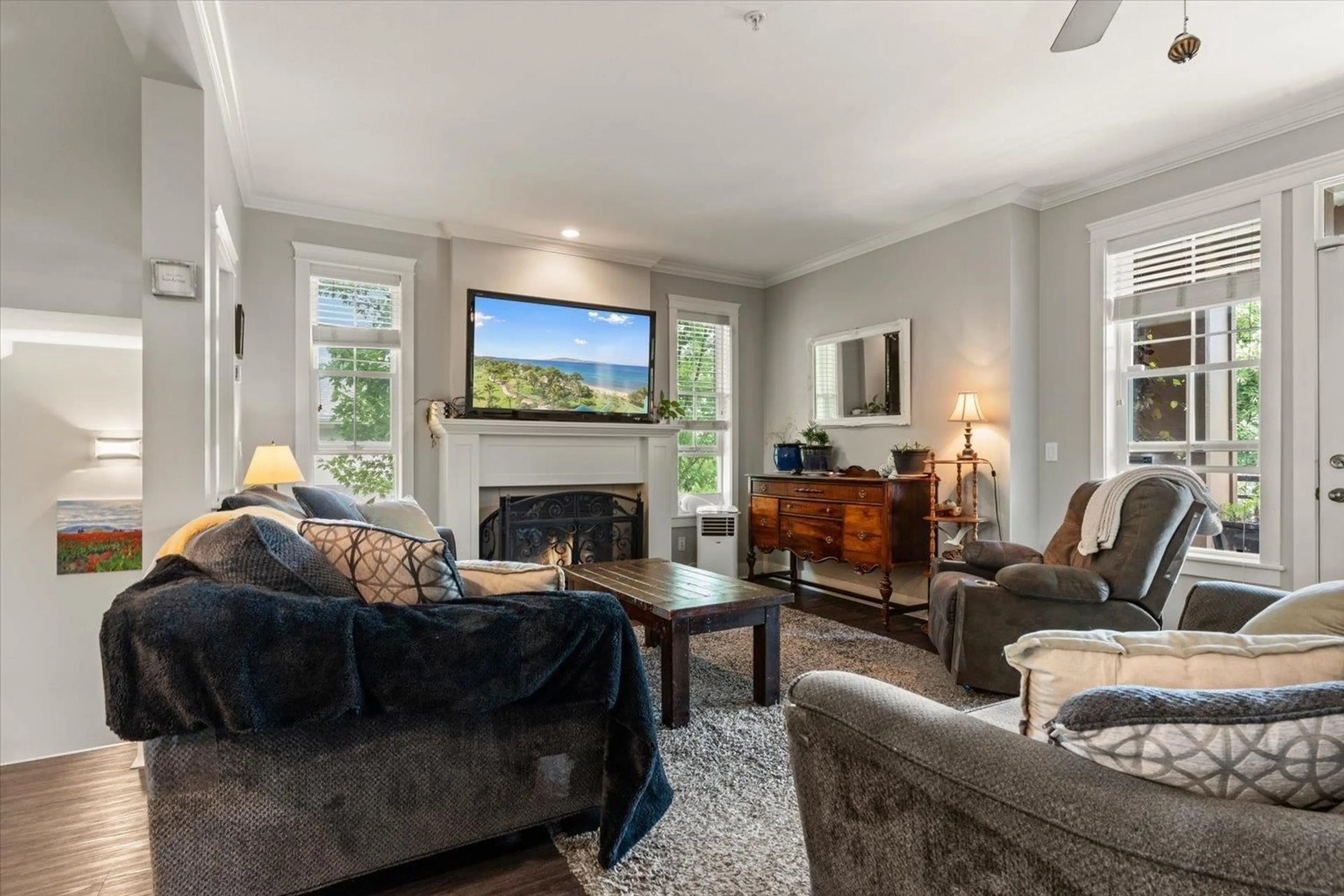 Living room with furniture, unknown for 13 - 45137 NICOMEN CRESCENT, Chilliwack British Columbia V2R0R3