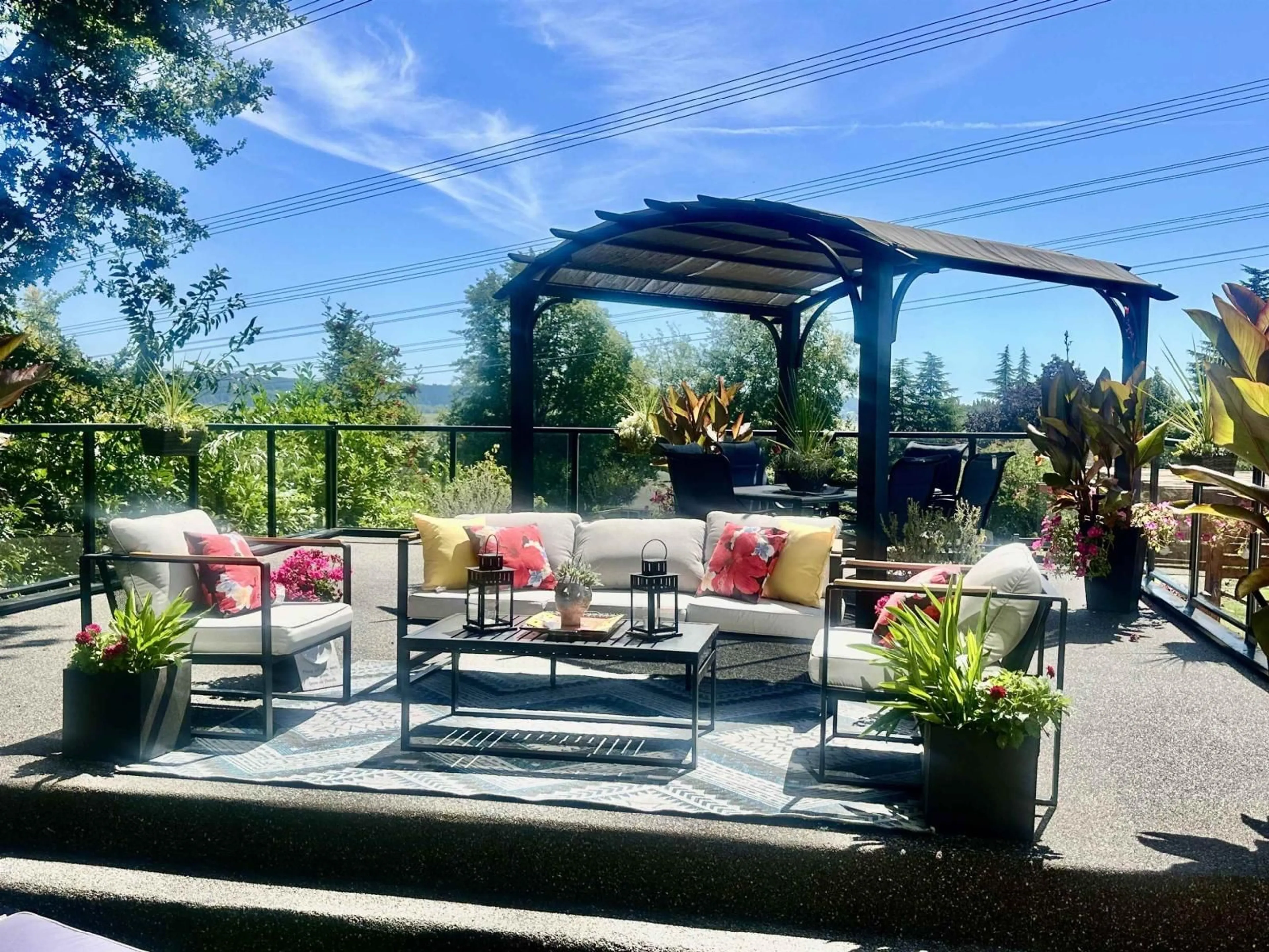 Patio, mountain view for 12862 54A AVENUE, Surrey British Columbia V3X3C9