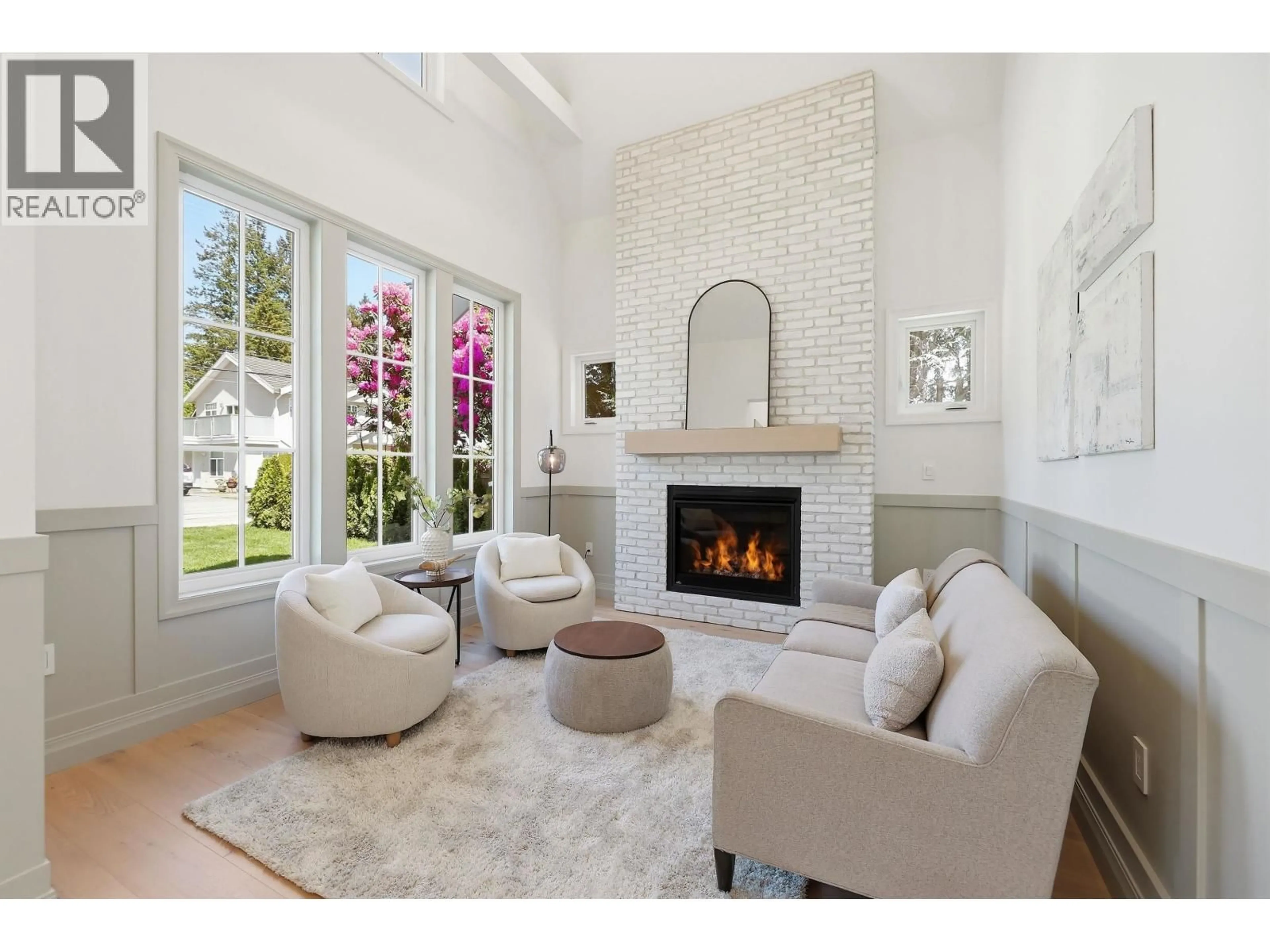 Living room with furniture, ceramic/tile floor for 1249 FREDERICK ROAD, North Vancouver British Columbia V7K1J3