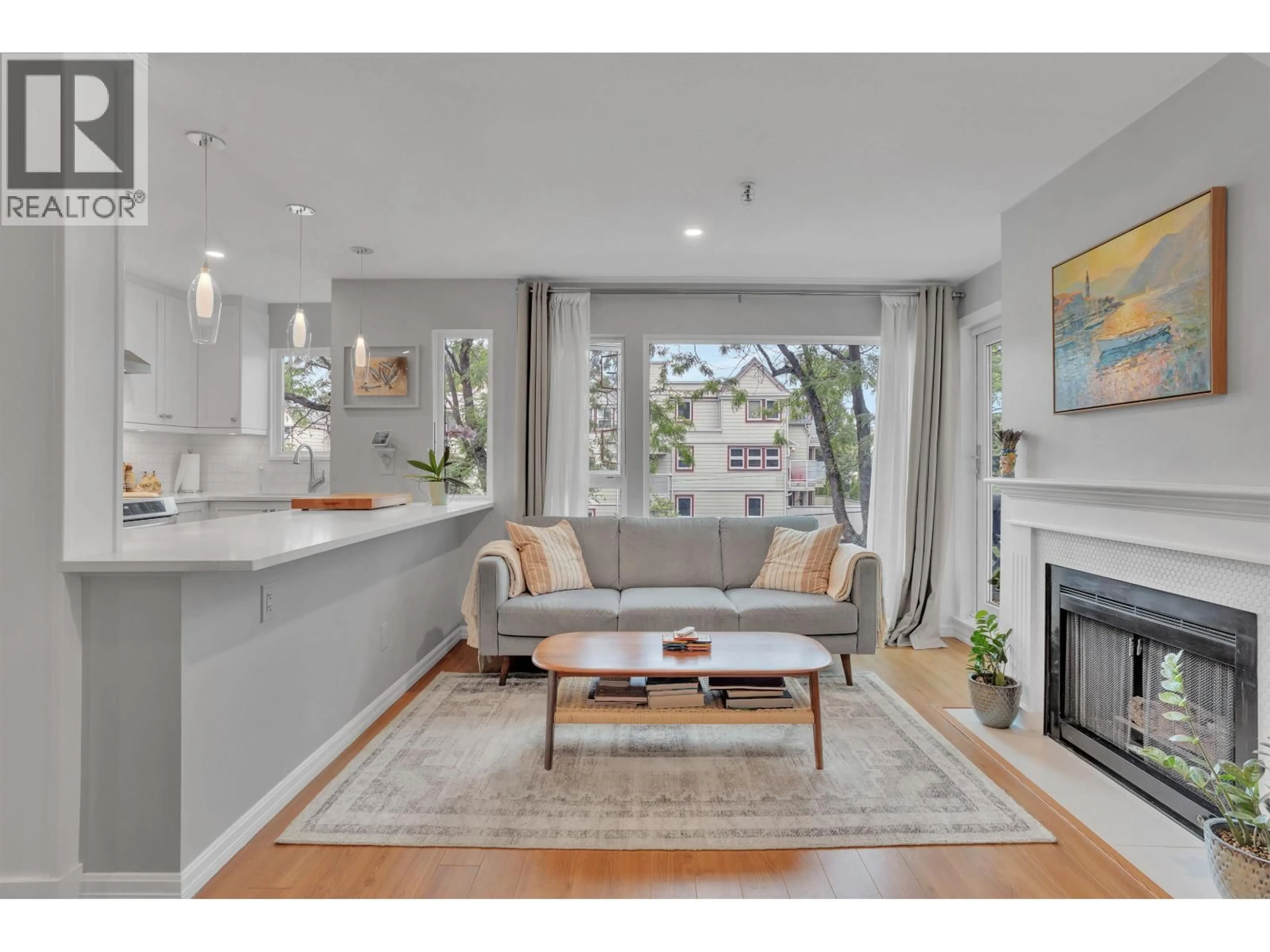 Living room with furniture, unknown for 315 - 2020 8TH AVENUE, Vancouver British Columbia V6J1W5
