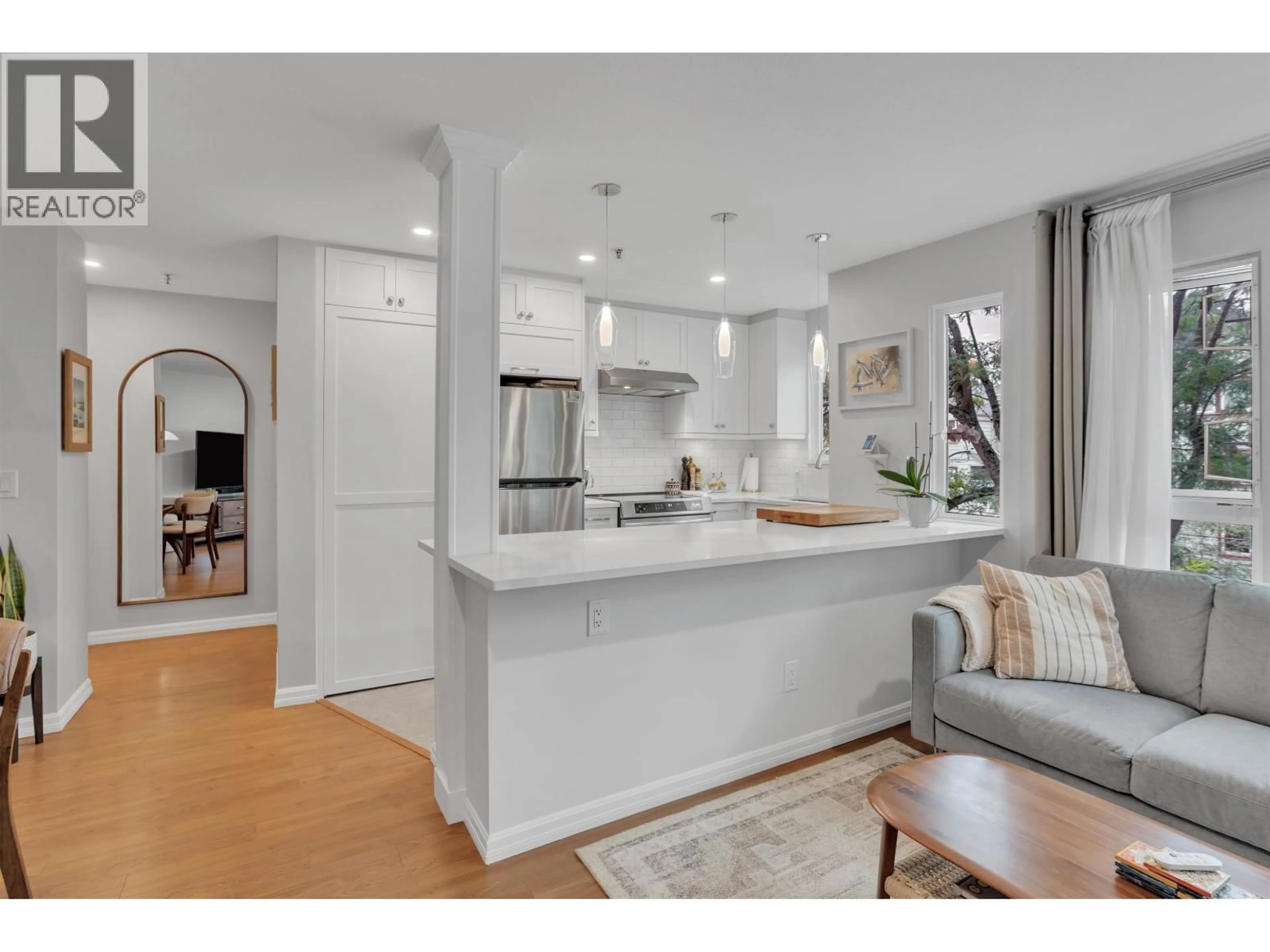 Open concept kitchen, unknown for 315 - 2020 8TH AVENUE, Vancouver British Columbia V6J1W5