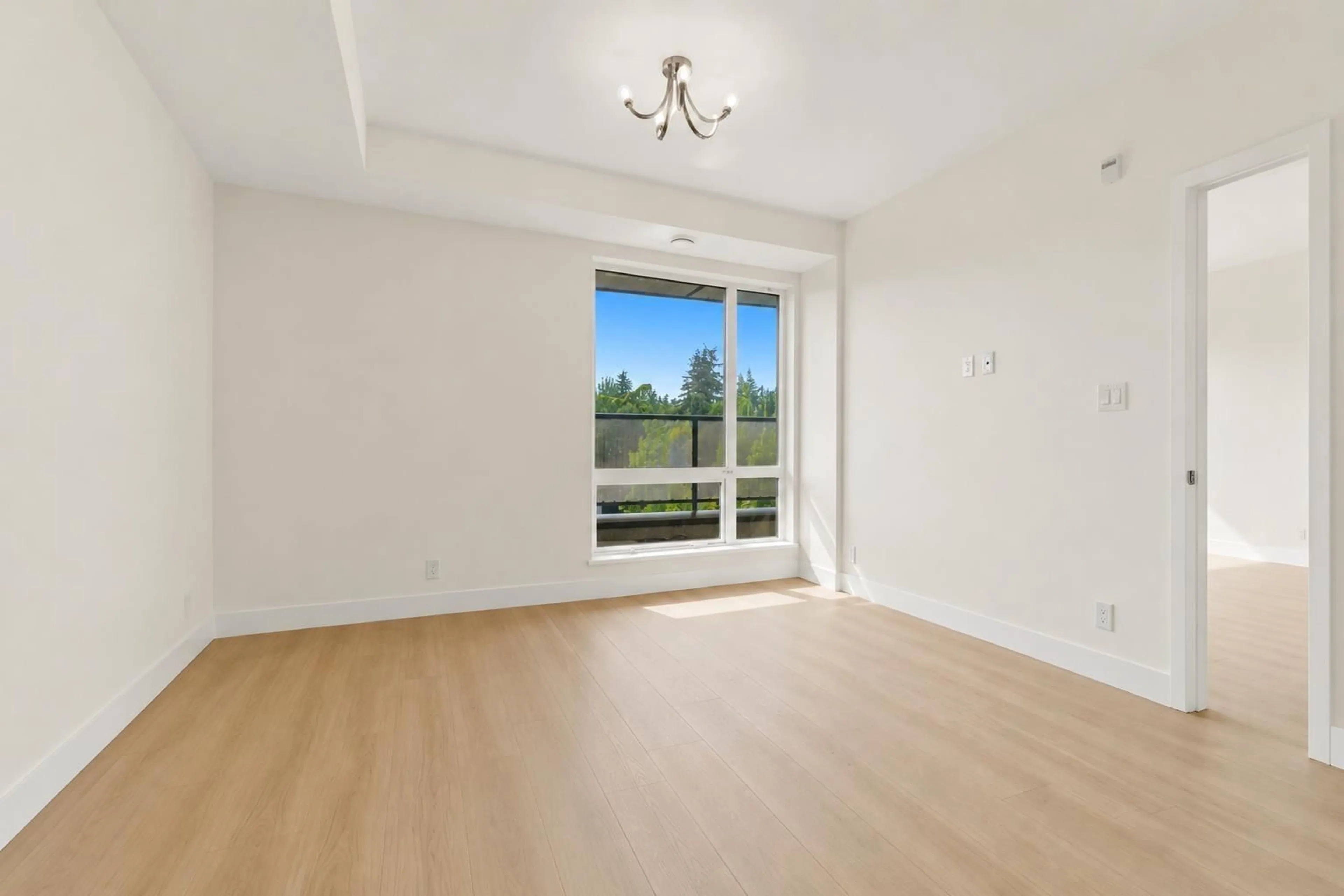 A pic of a room for 408 - 2233 156 STREET, Surrey British Columbia V4A4V3