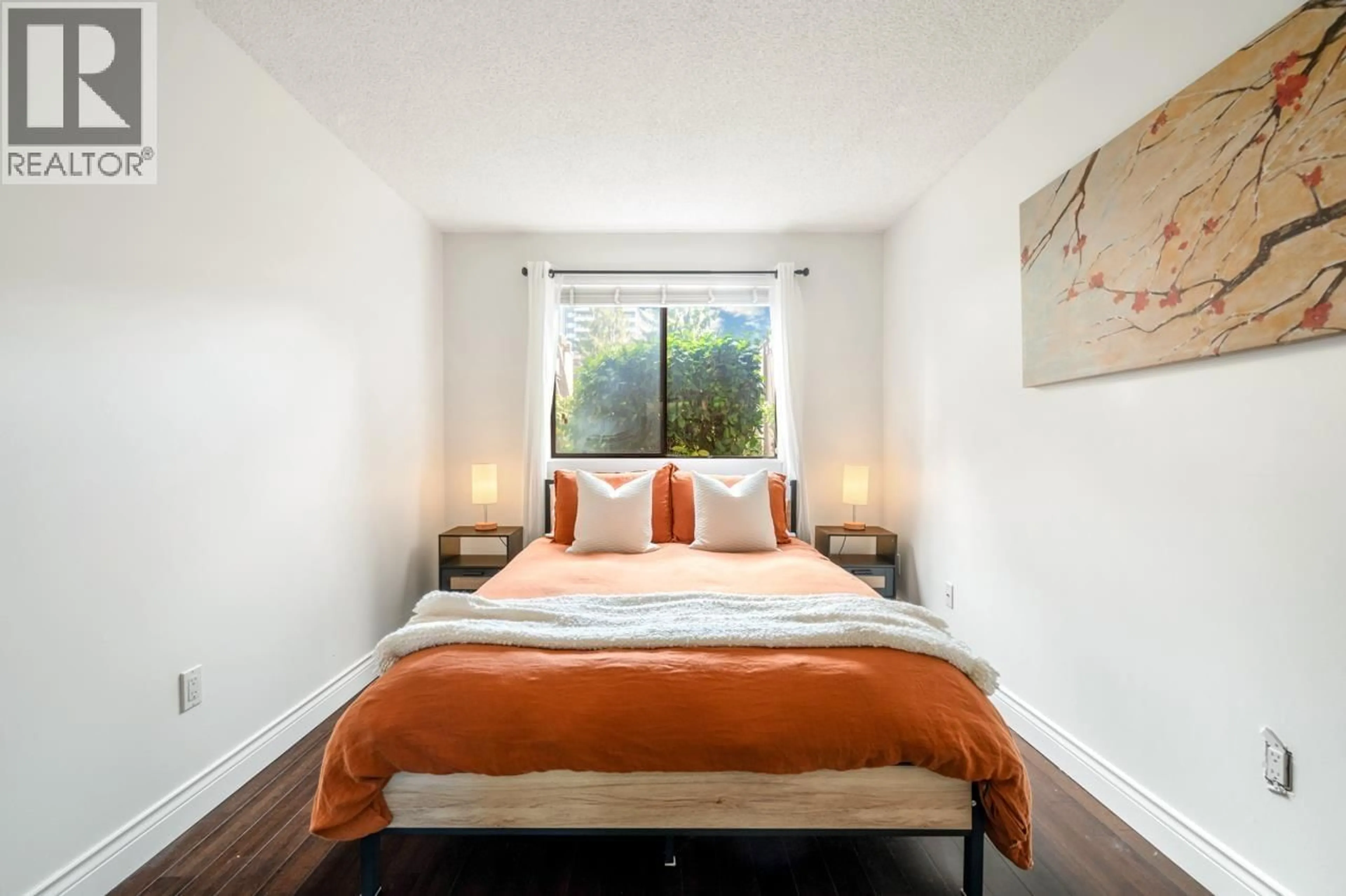 Bedroom with bed, unknown for 119 - 3911 CARRIGAN COURT, Burnaby British Columbia V3N4J7