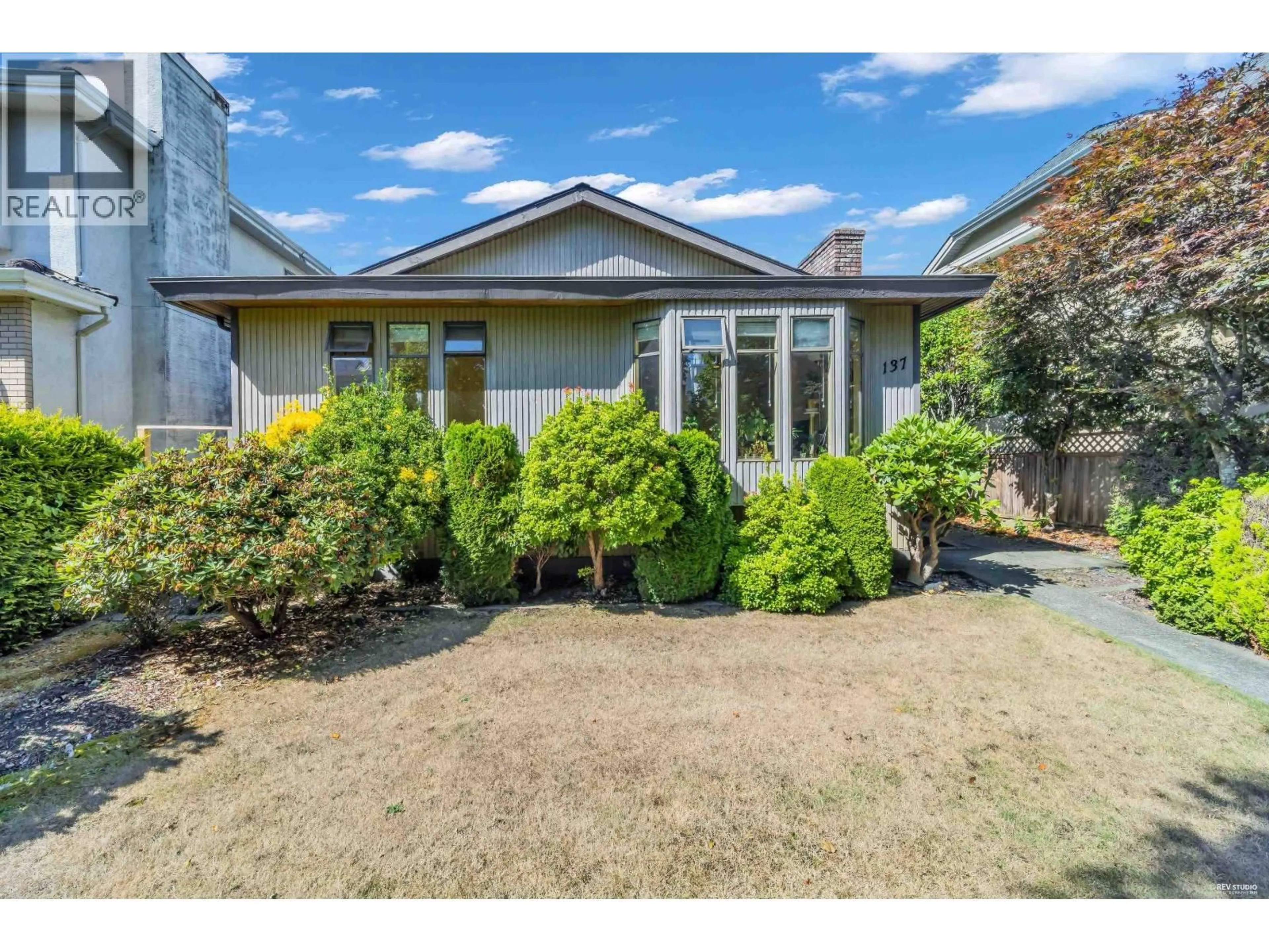 Unknown for 137 WOODSTOCK AVENUE, Vancouver British Columbia V5Y2R7