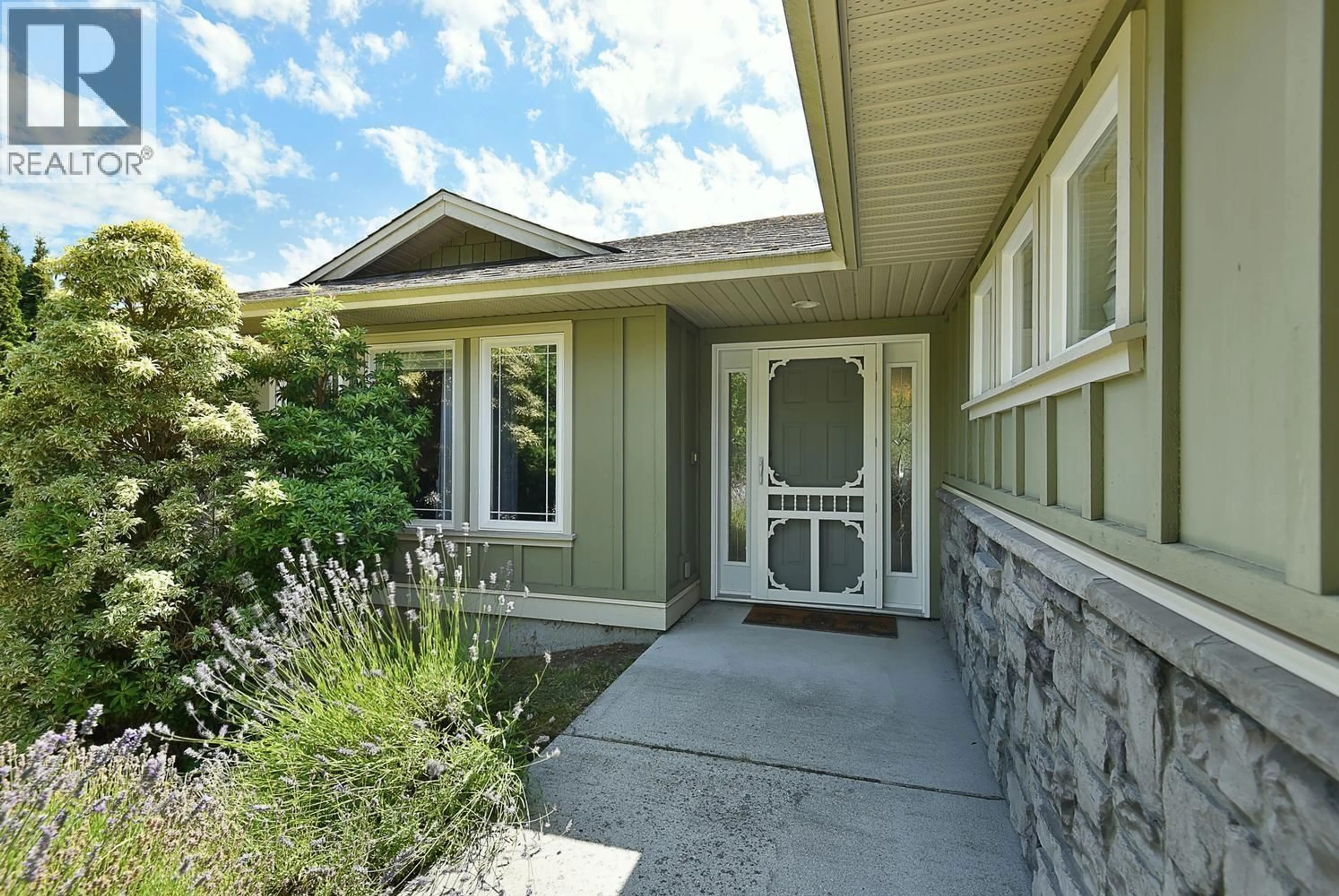 Home with vinyl exterior material, street for 6317 SAMRON ROAD, Sechelt British Columbia V7Z0N6