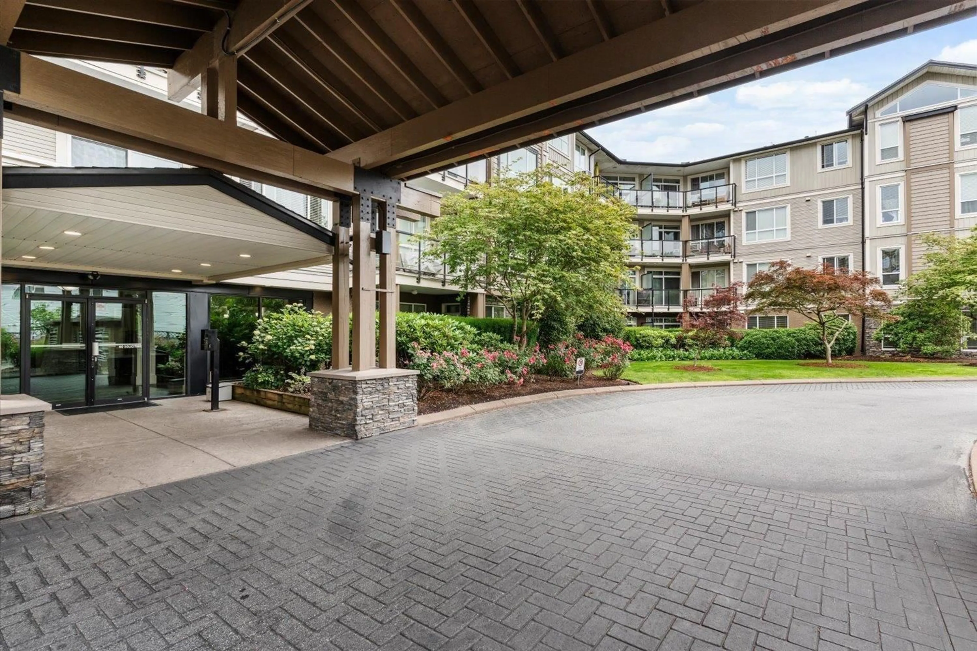Patio, unknown for 208 - 32729 GARIBALDI DRIVE, Abbotsford British Columbia V2T0A6