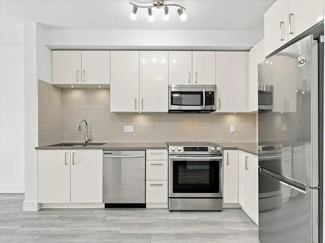 106 - 9689 140 STREET, Surrey 5